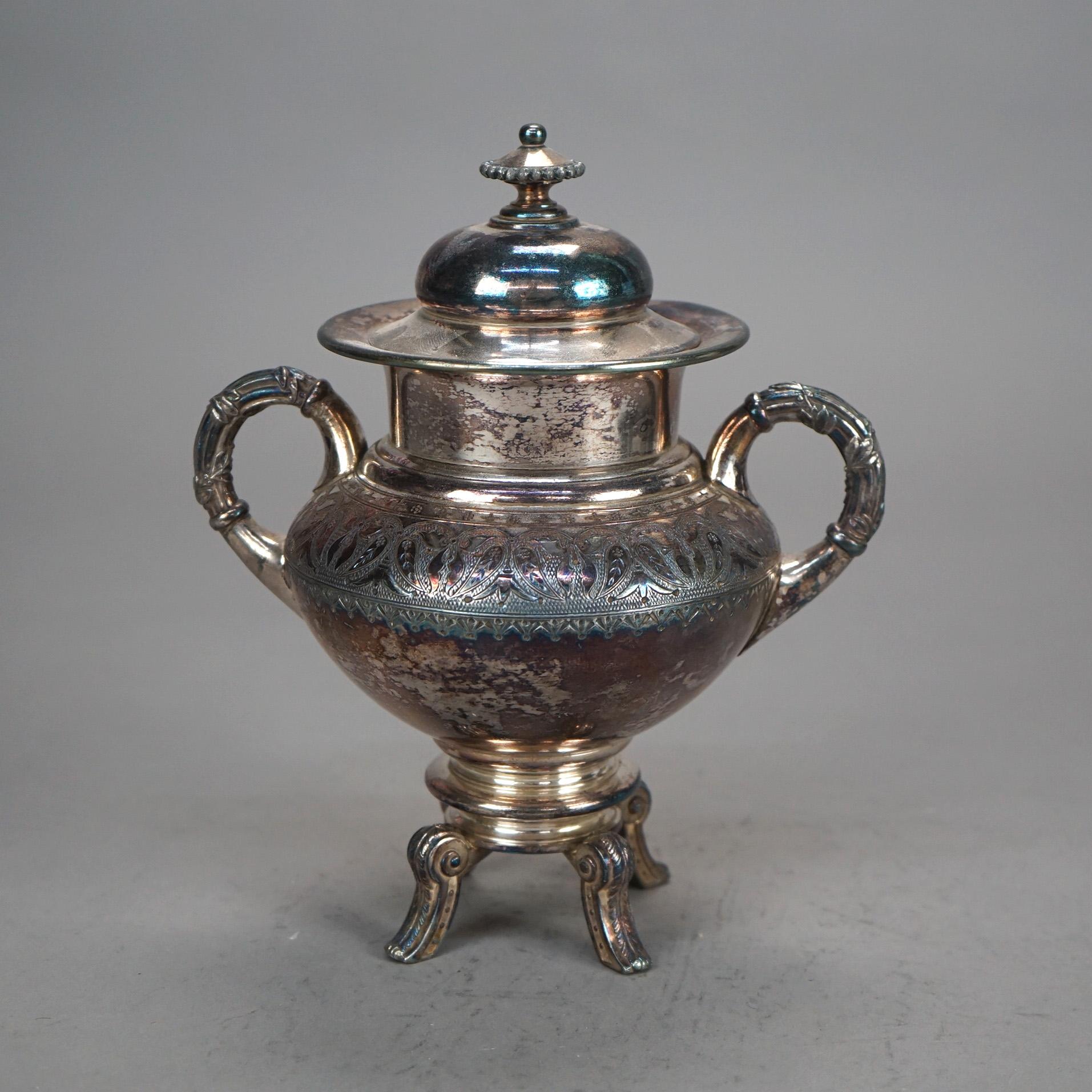 Juego de té antiguo de cuatro piezas con pie plateado C1890 Chapado en plata en venta