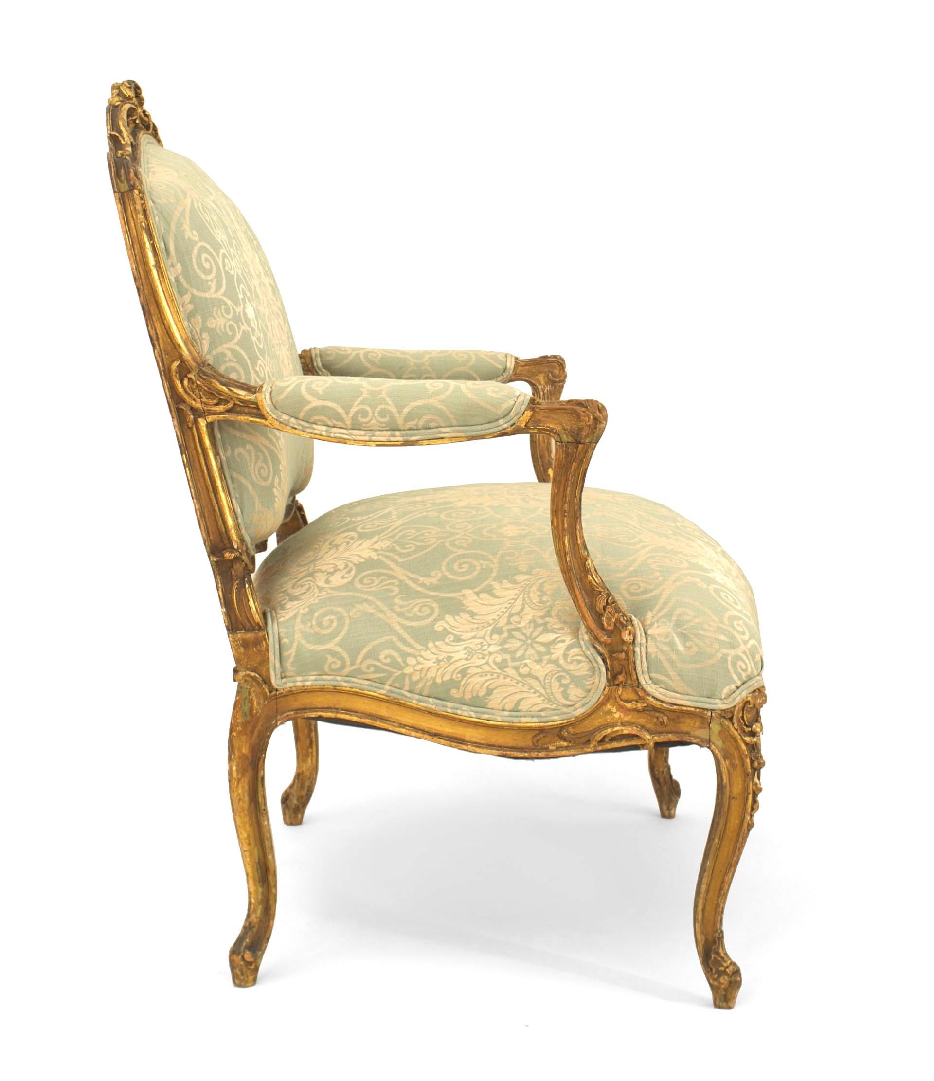 French Louis XV Green Damask 4-Piece Living Room Set In Good Condition For Sale In New York, NY