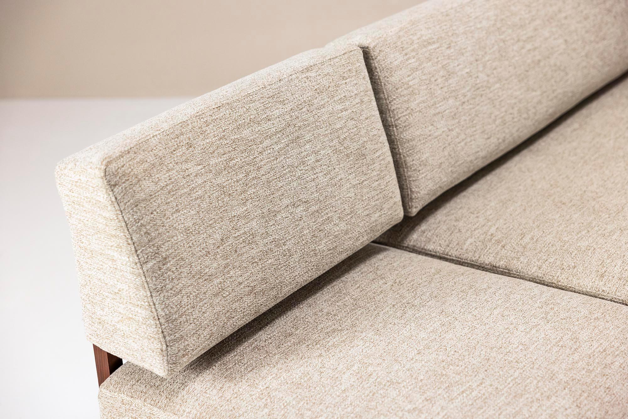 Mid-20th Century Four Piece Living Room Set in Off-white Fabric and Rosewood, Italy 1960s For Sale
