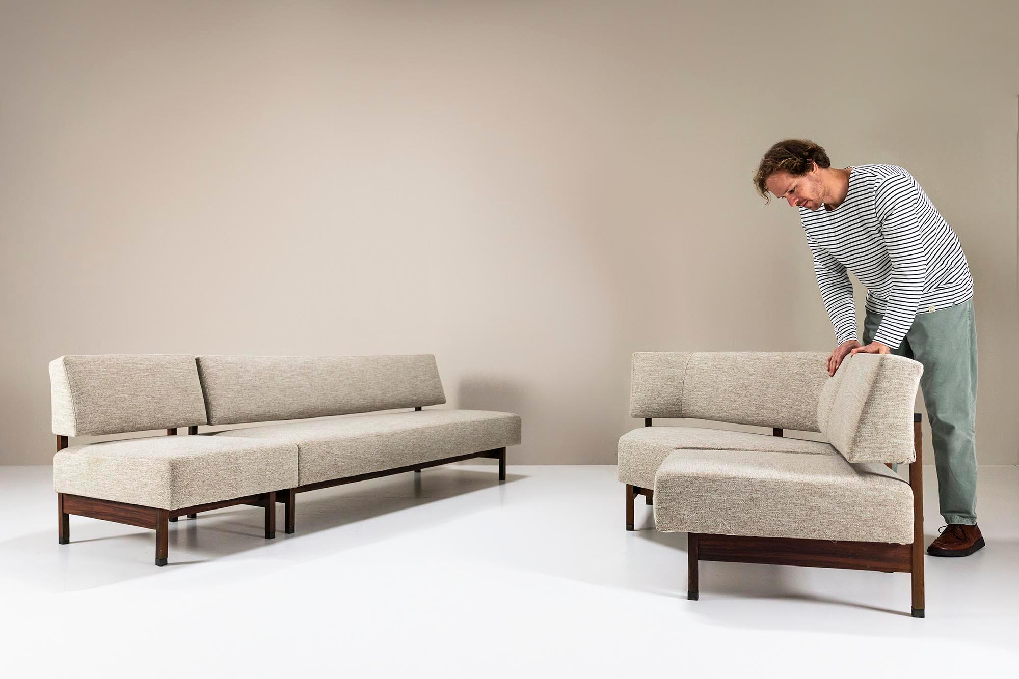 Four Piece Living Room Set in Off-white Fabric and Rosewood, Italy 1960s For Sale 1