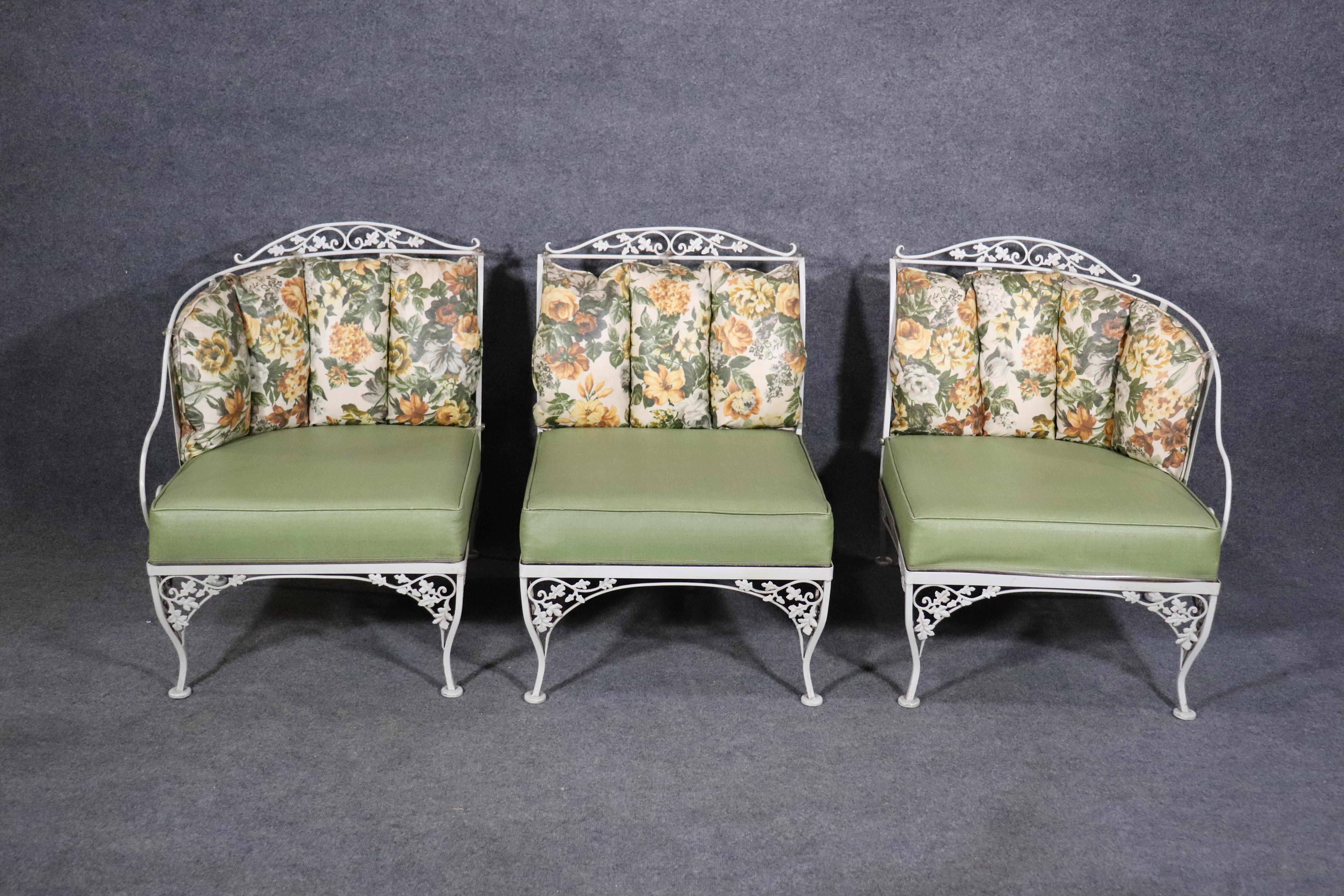 Vintage outdoor sofa set with four movable pieces. Wrought iron frame with curved back and ornate floral embellishments. 
Please confirm location NY or NJ.