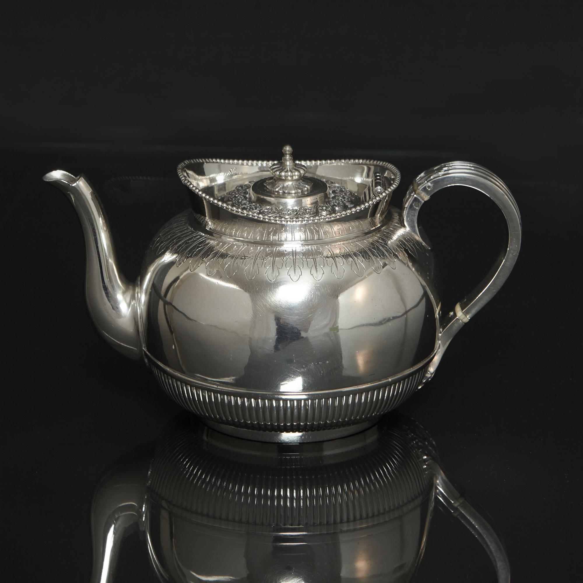 Four-Piece Silver Breakfast Tea & Coffee Set, 1868 In Good Condition For Sale In London, GB