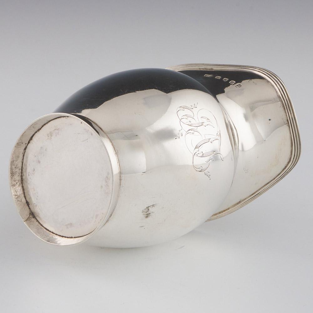 Juego de té de cuatro piezas de plata de ley Londres 1803 en venta 11