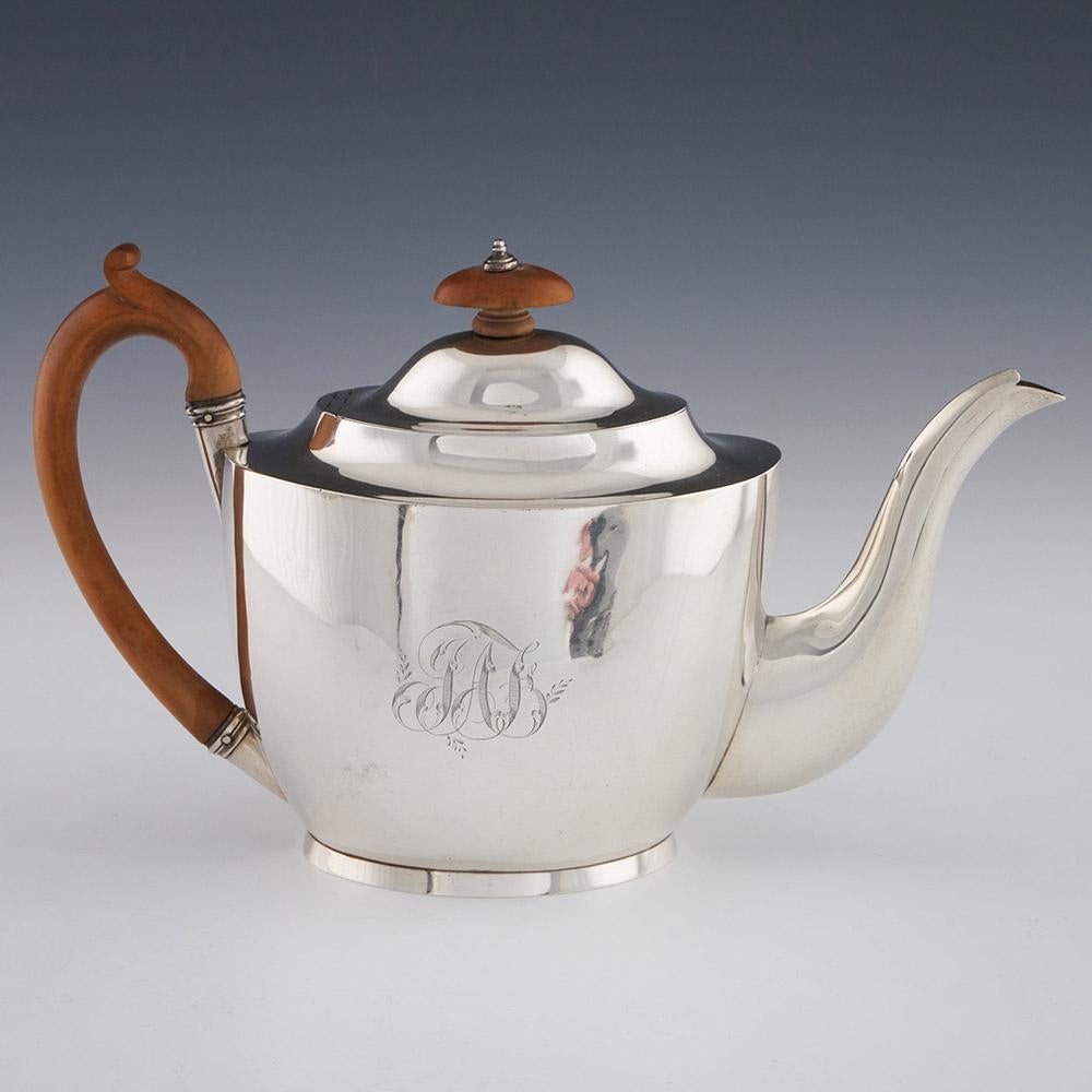 Juego de té de cuatro piezas de plata de ley Londres 1803 en Bueno estado para la venta en Tunbridge Wells, GB