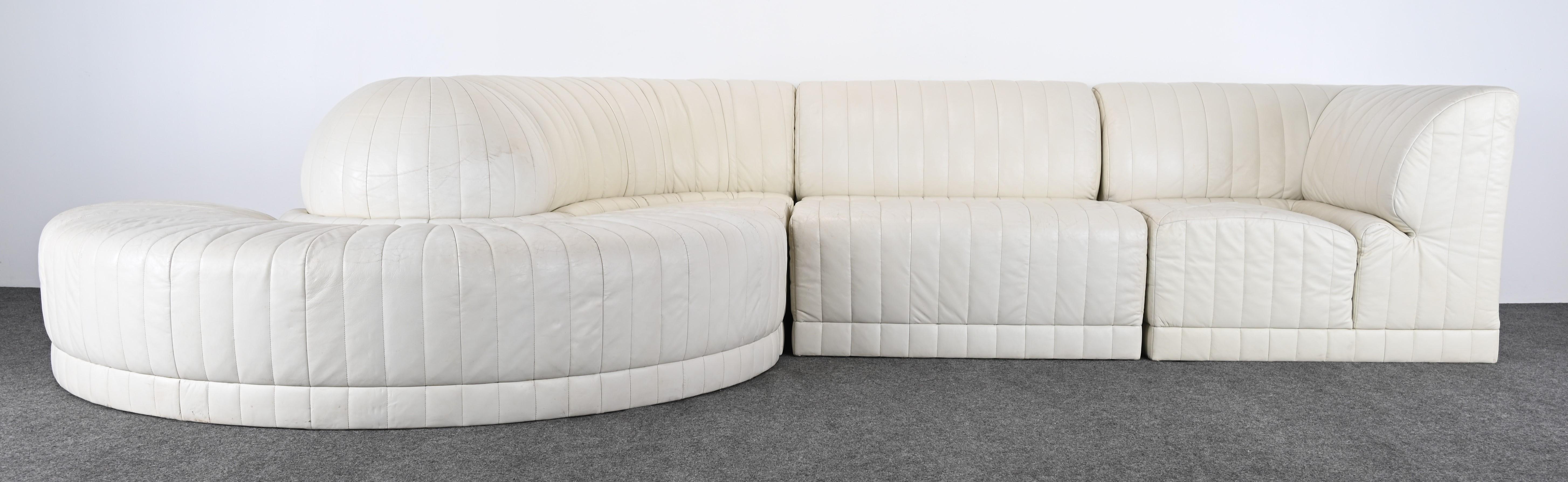 Mid-Century Modern Canapé sectionnel de quatre pièces en cuir blanc de Roche Bobois, 1985