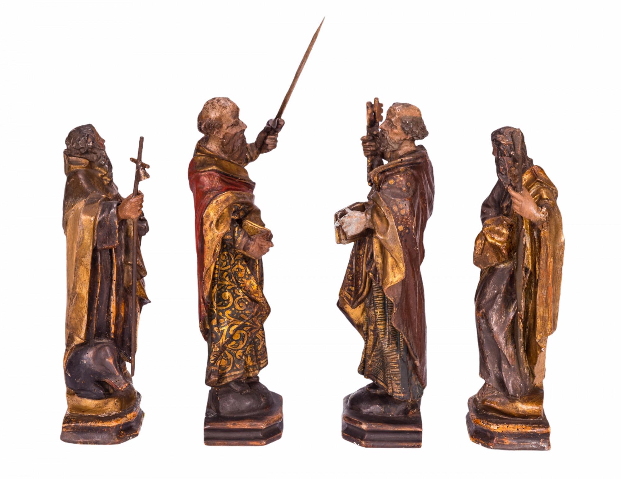 Italienische geschnitzte, polychromierte und vergoldete Skulpturen der vier Säulen des christlichen Glaubens (Petrus, Paulus, Lukas, Matthäus) aus dem 15.