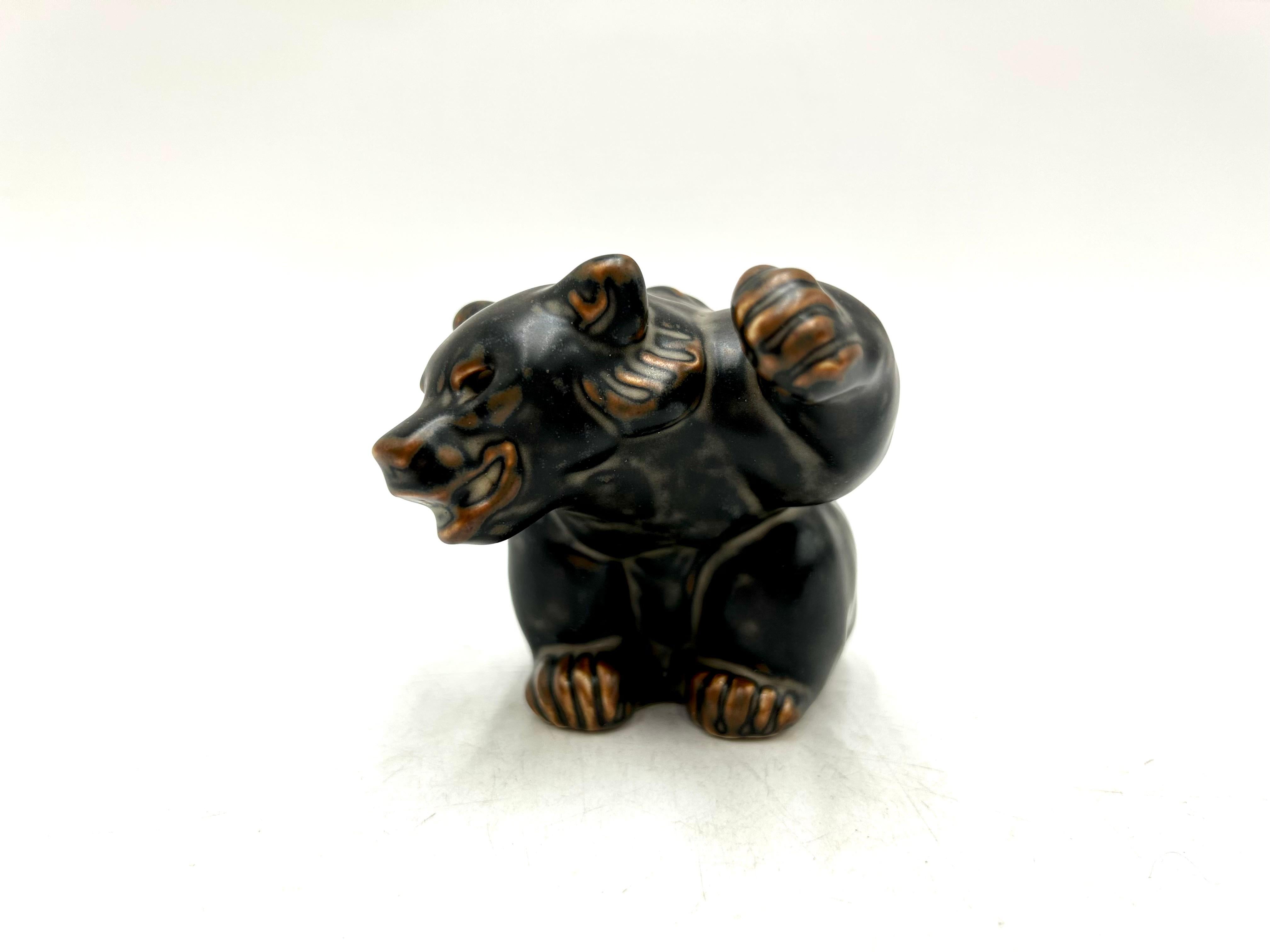Four porcelain bear figurines by Knud Kyhn, Royal Copenhagen, Denmark, 1950s In Good Condition For Sale In Chorzów, PL