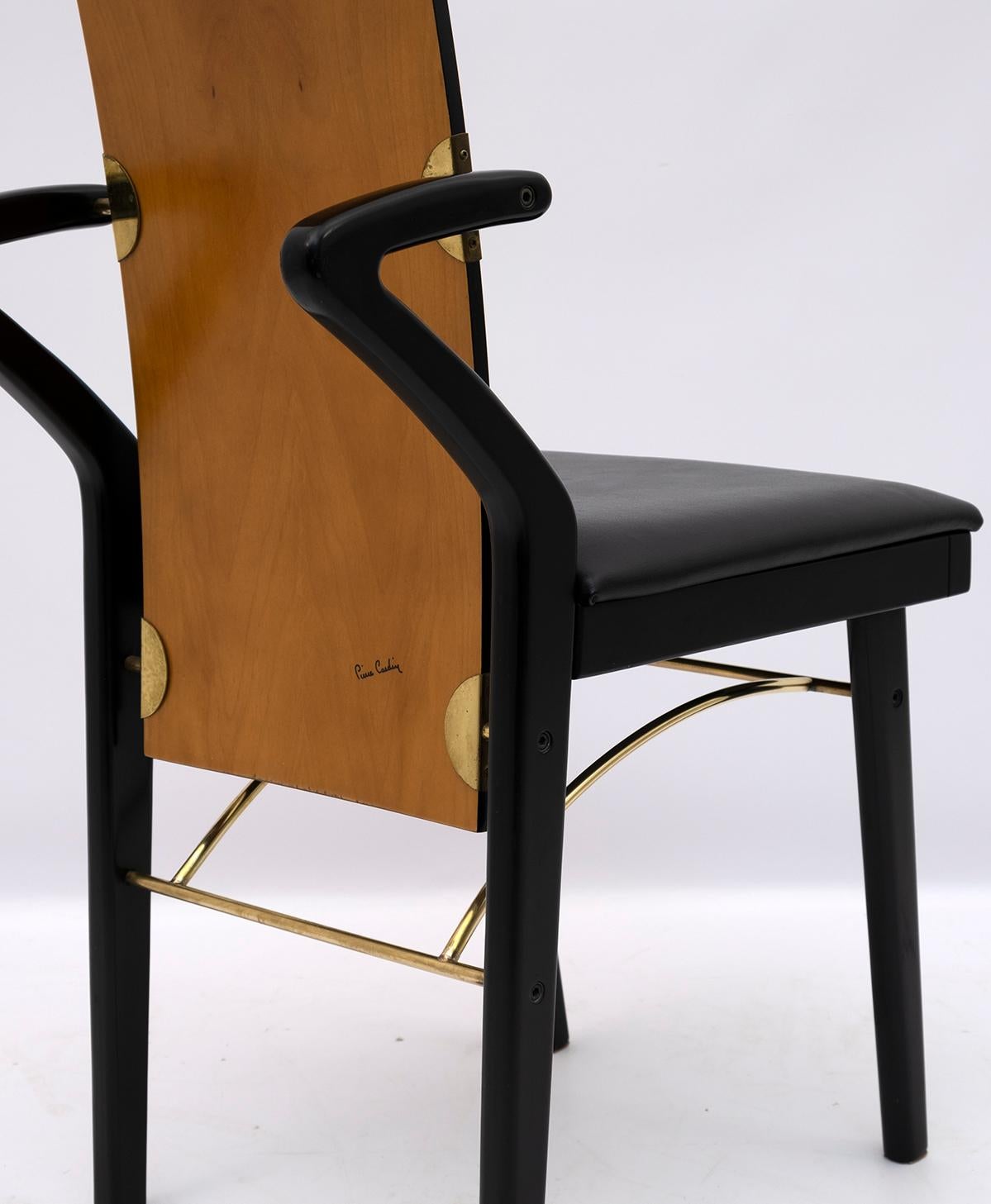 Quatre chaises de salle à manger italiennes postmodernes de Pierre Cardin, années 1980 en vente 5