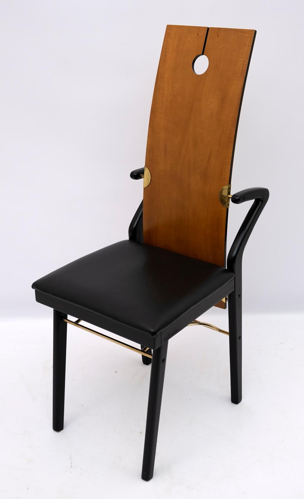 Laiton Quatre chaises de salle à manger italiennes postmodernes de Pierre Cardin, années 1980 en vente