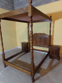 Four Poster Bed and Two Bedside Cabinets