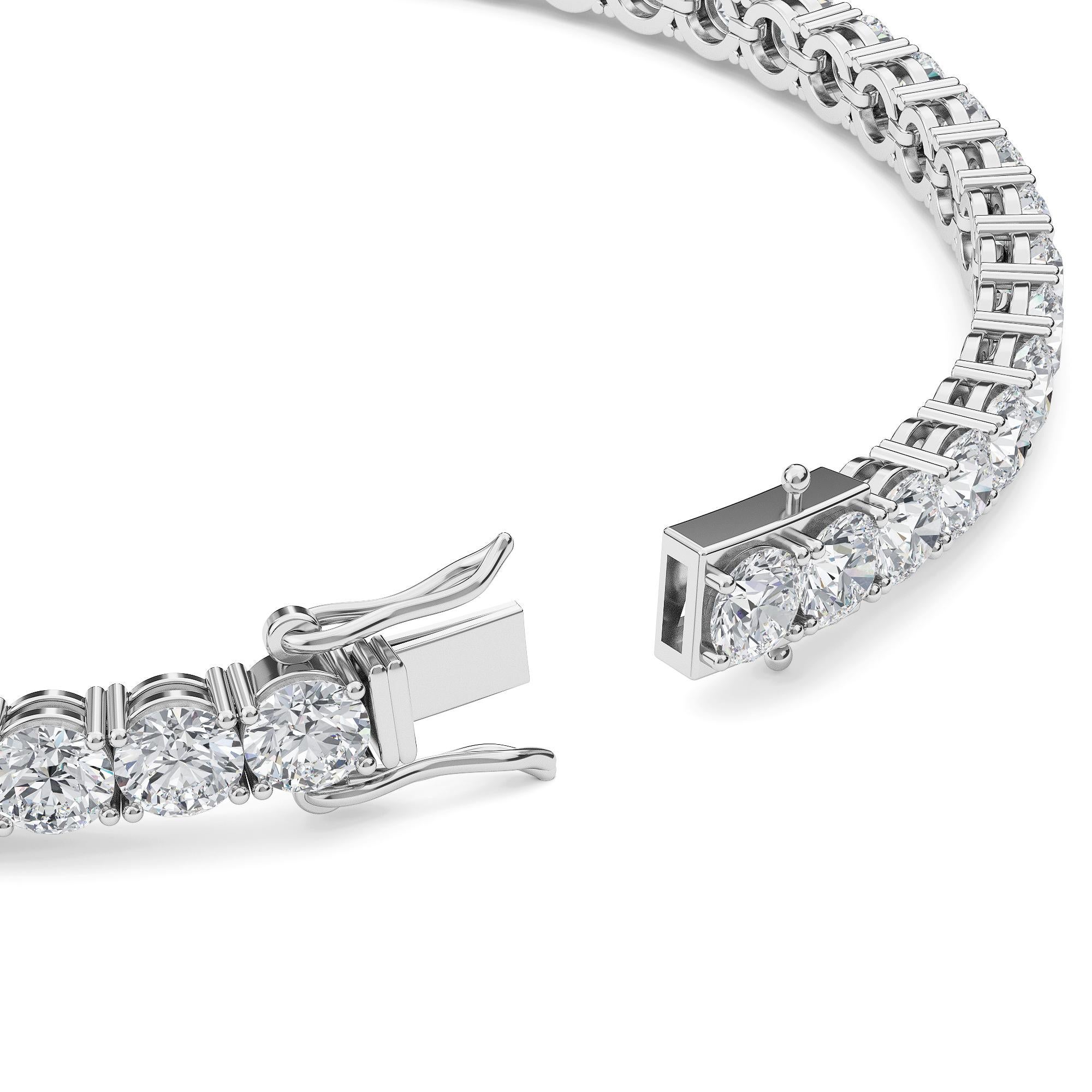 Make your outfit sparkle with this tennis bracelets features beautifully matched round natural diamonds. Elegance for every moment.  

METAL DETAILS: 18K Gold
DIAMOND DETAILS: Natural, Ethically sourced &, Conflict free.
DIAMOND SHAPES : 