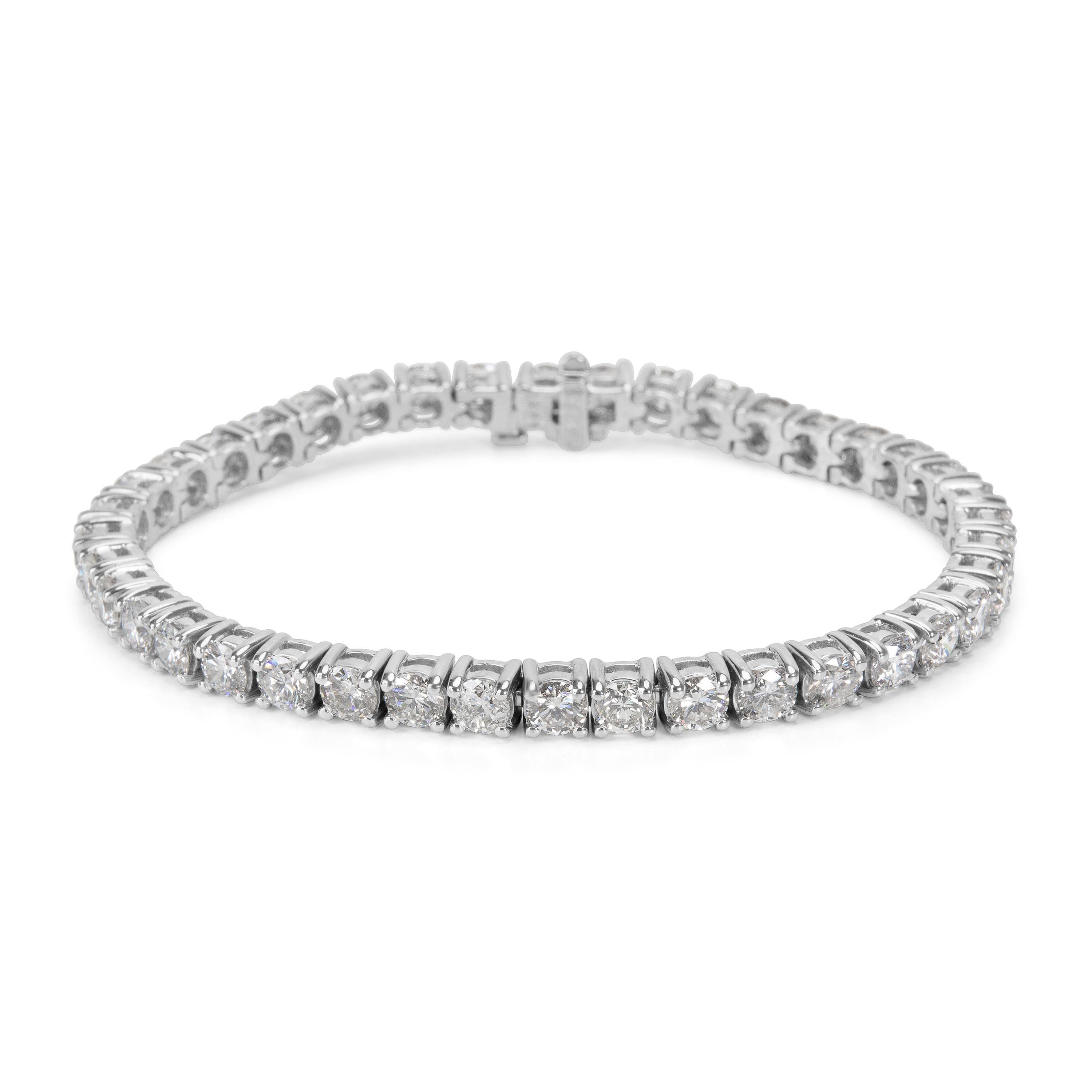 Four Prong Diamond Tennis Bracelet in 14 Karat White Gold 8.96 Carat In New Condition In New York, NY