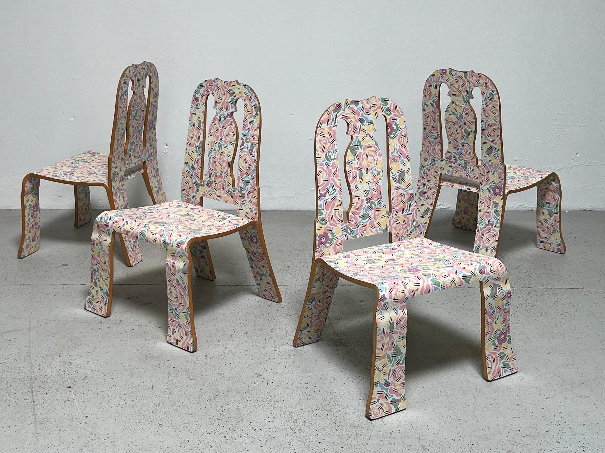 Four Queen Anne Chairs by Robert Venturi for Knoll 8