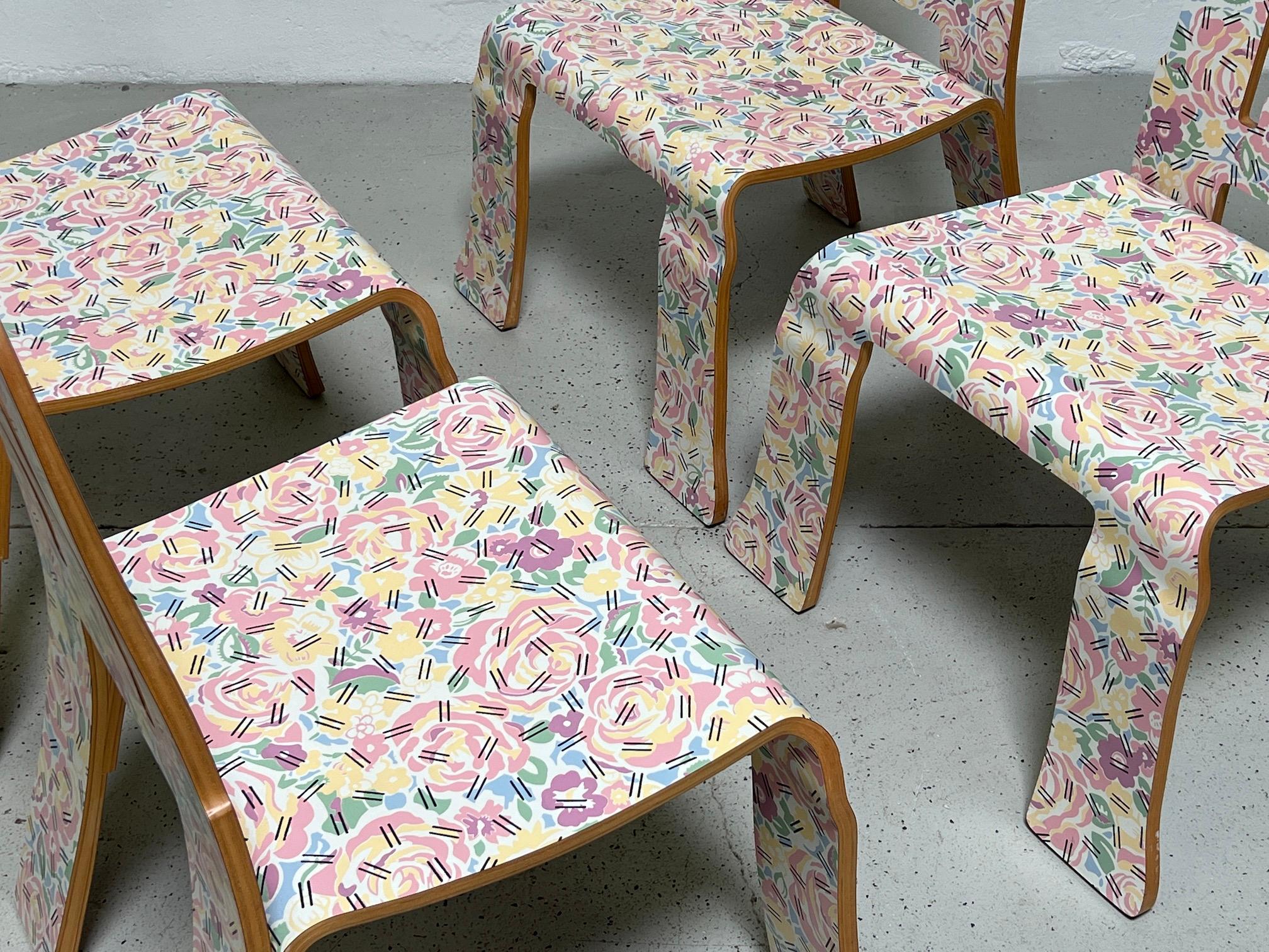 Four Queen Anne Chairs by Robert Venturi for Knoll 11