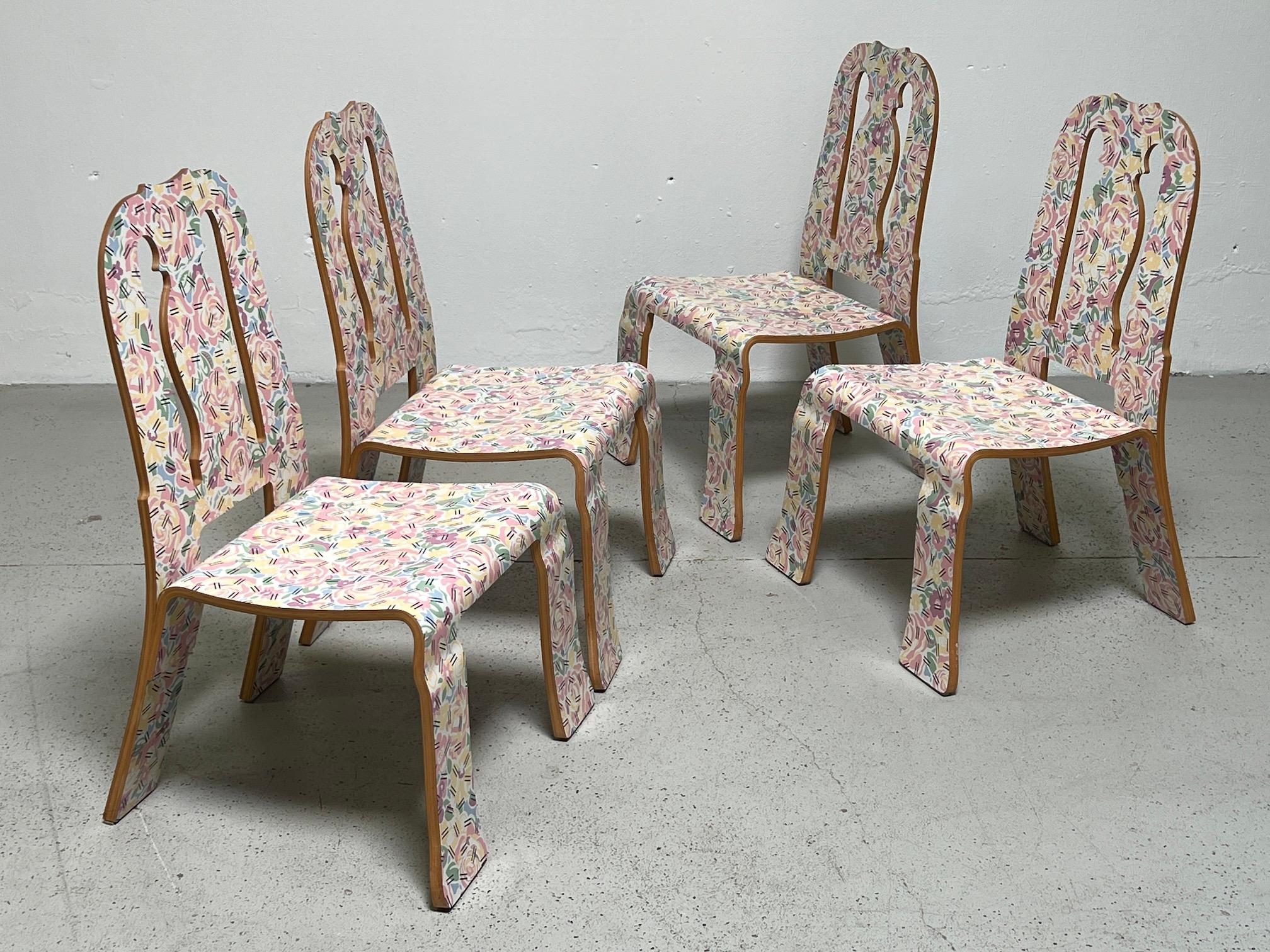 Four Queen Anne Chairs by Robert Venturi for Knoll 12