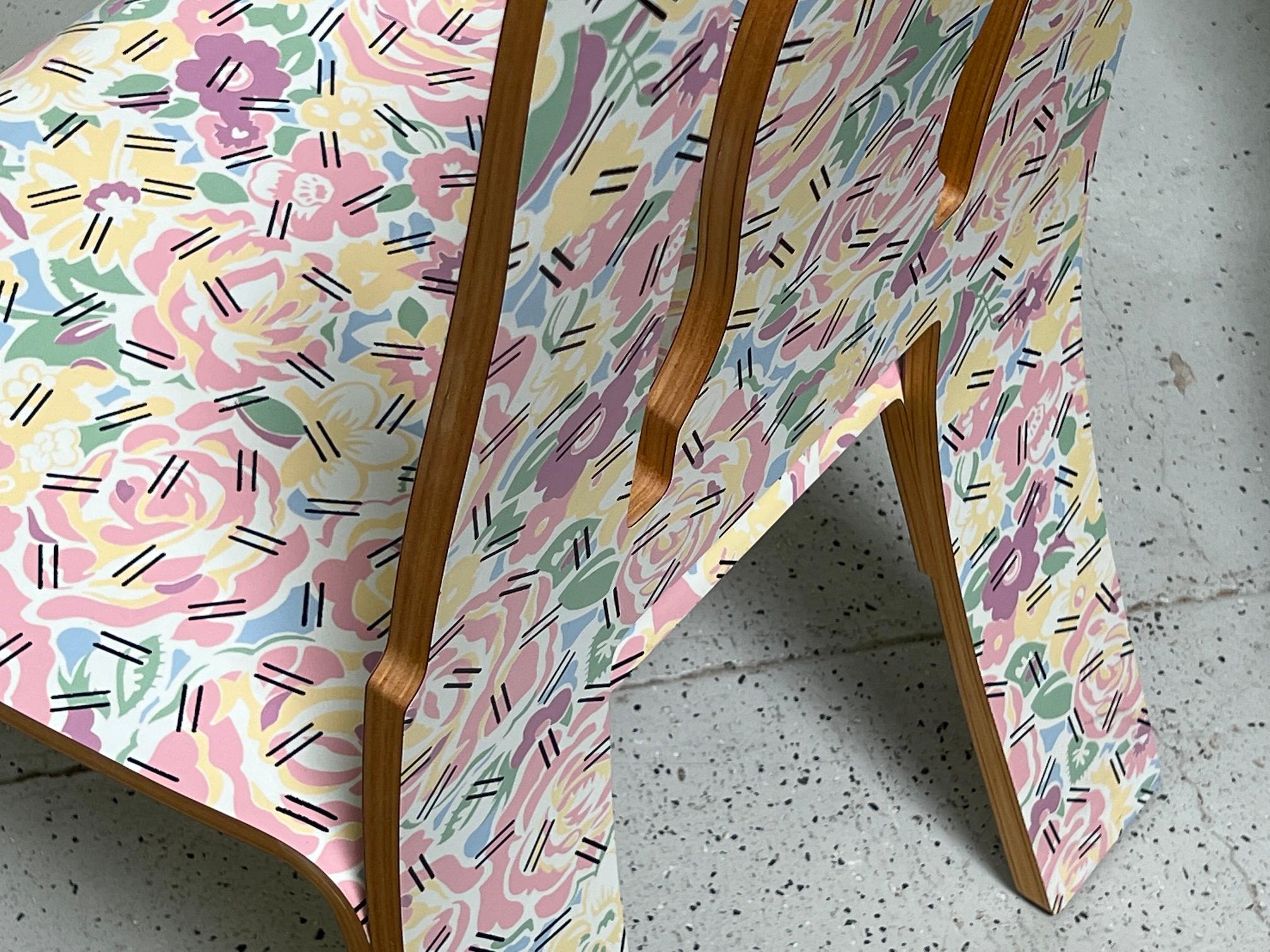 Four Queen Anne Chairs by Robert Venturi for Knoll 1