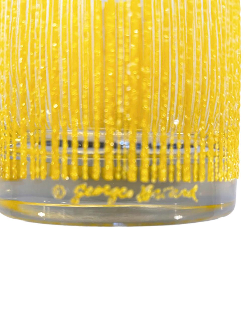 Mid-Century Modern Quatre rares verres Georges Briard à motif de roches en jaune en vente