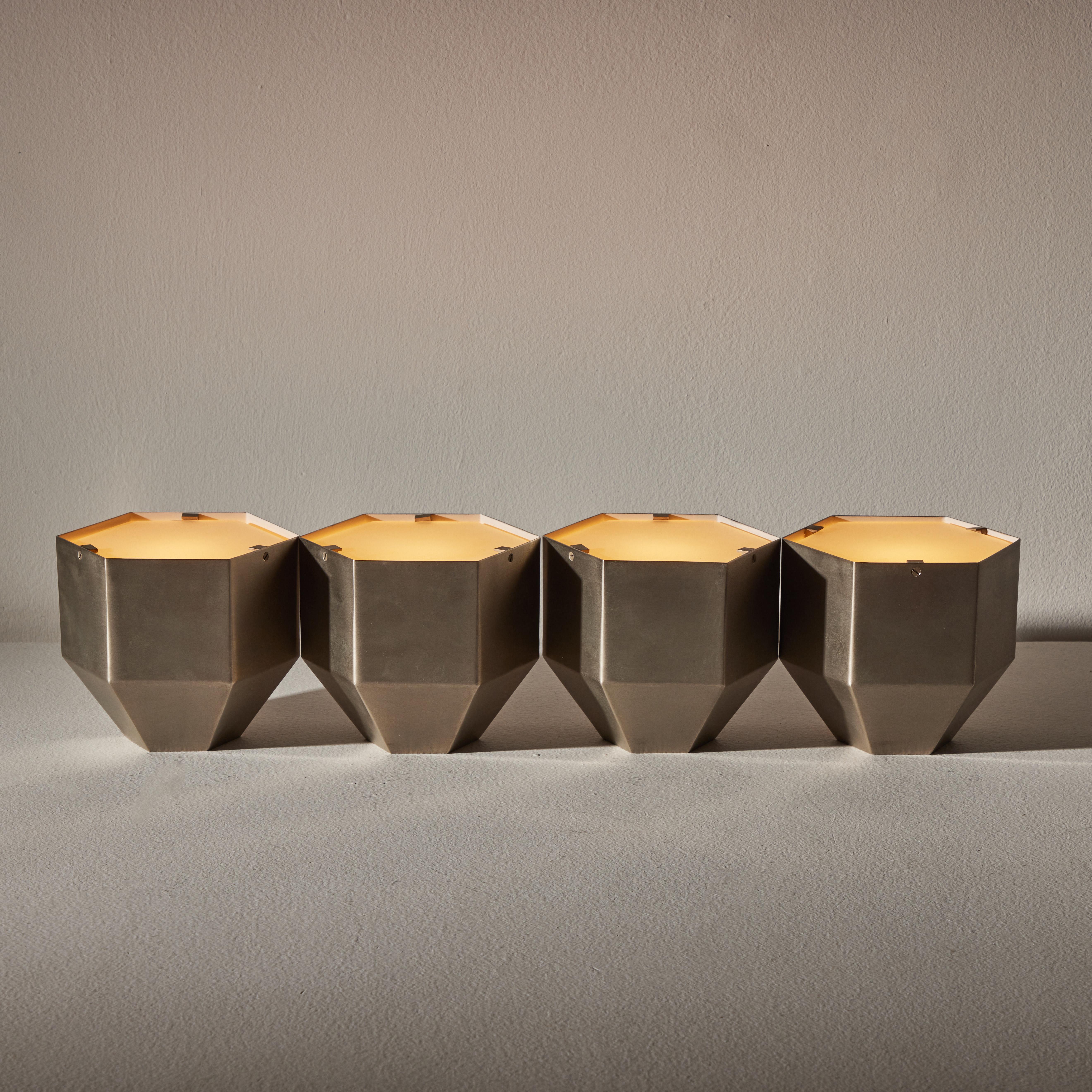 Italian Rare Model No. 2022 Table Lamps by Fontana Arte For Sale