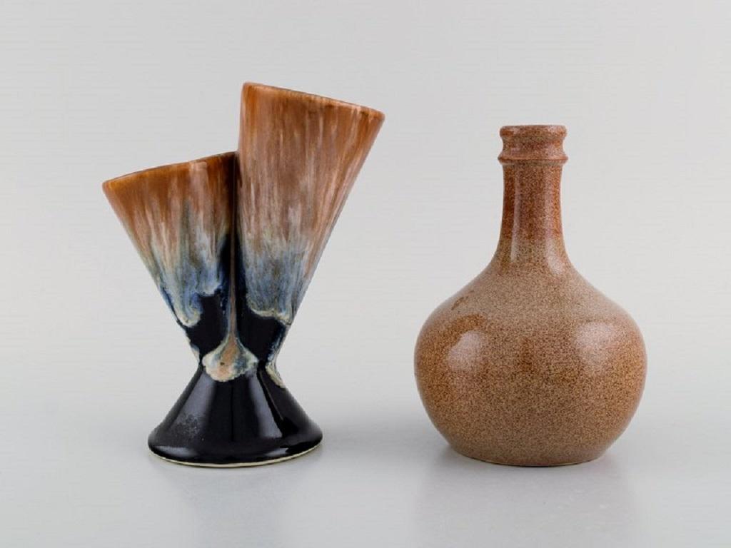 Four retro vases in glazed ceramics, Belgium, 1960s-1970s.
Largest measures: 20.5 x 9.5 cm.
In excellent condition.
Stamped.