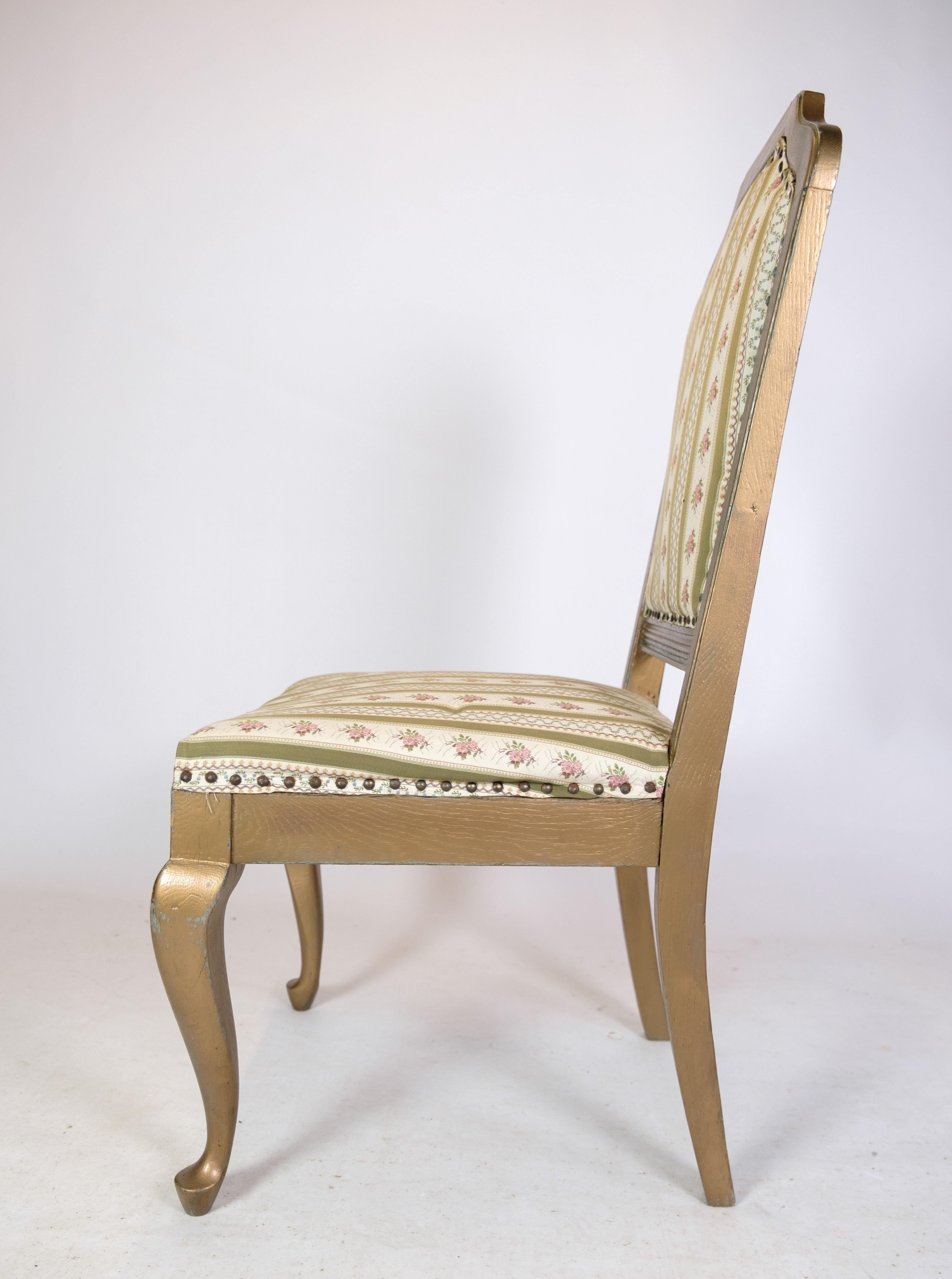 Four Rococo chairs in Glit wood with striped fabric from the 1930s For Sale 1