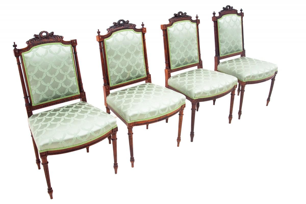 Louis XV Quatre chaises de style rococo, France. en vente