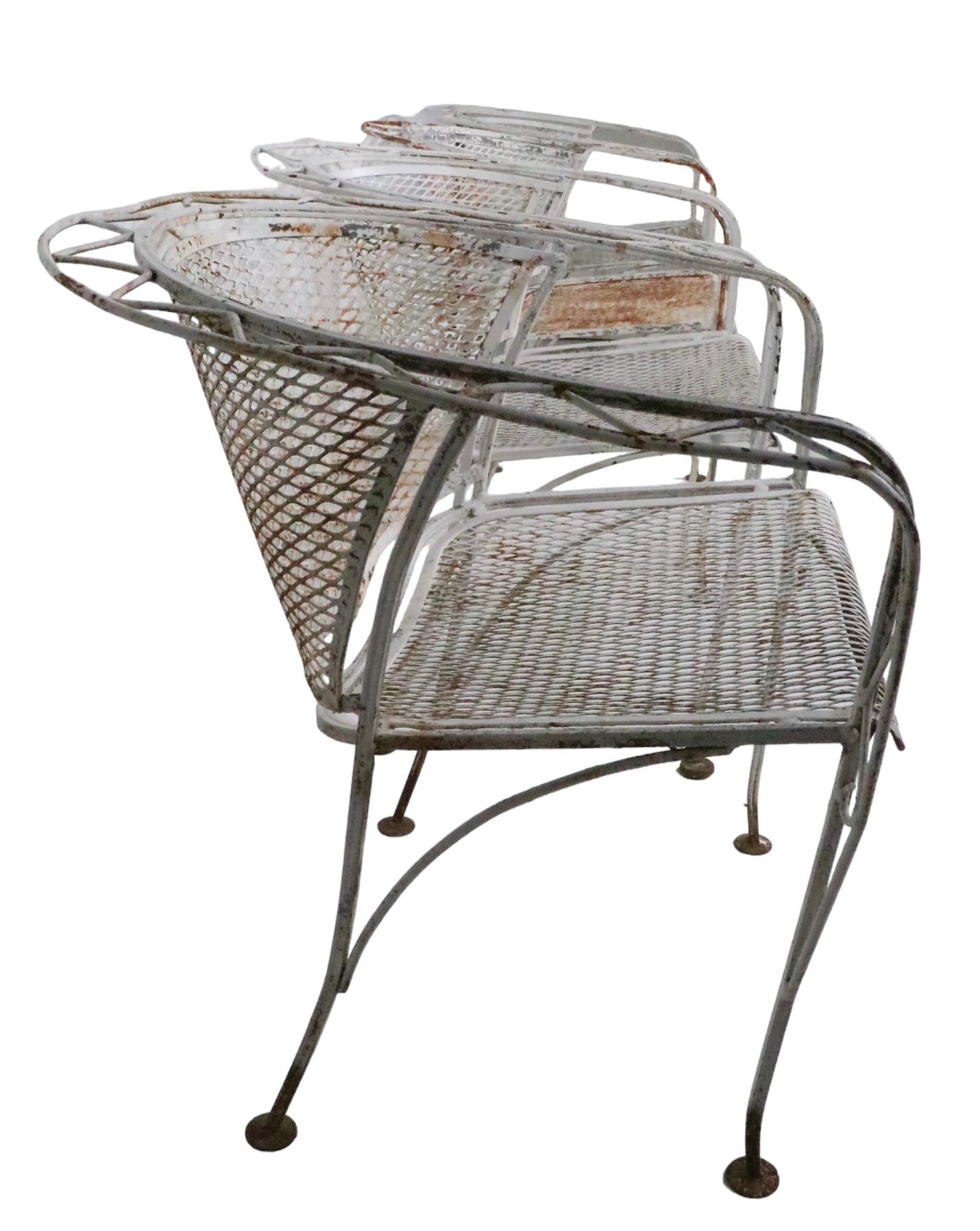 Quatre plafonniers de jardin en fer forgé à motif zigzag pour patio Salterini  Chaises en vente 5