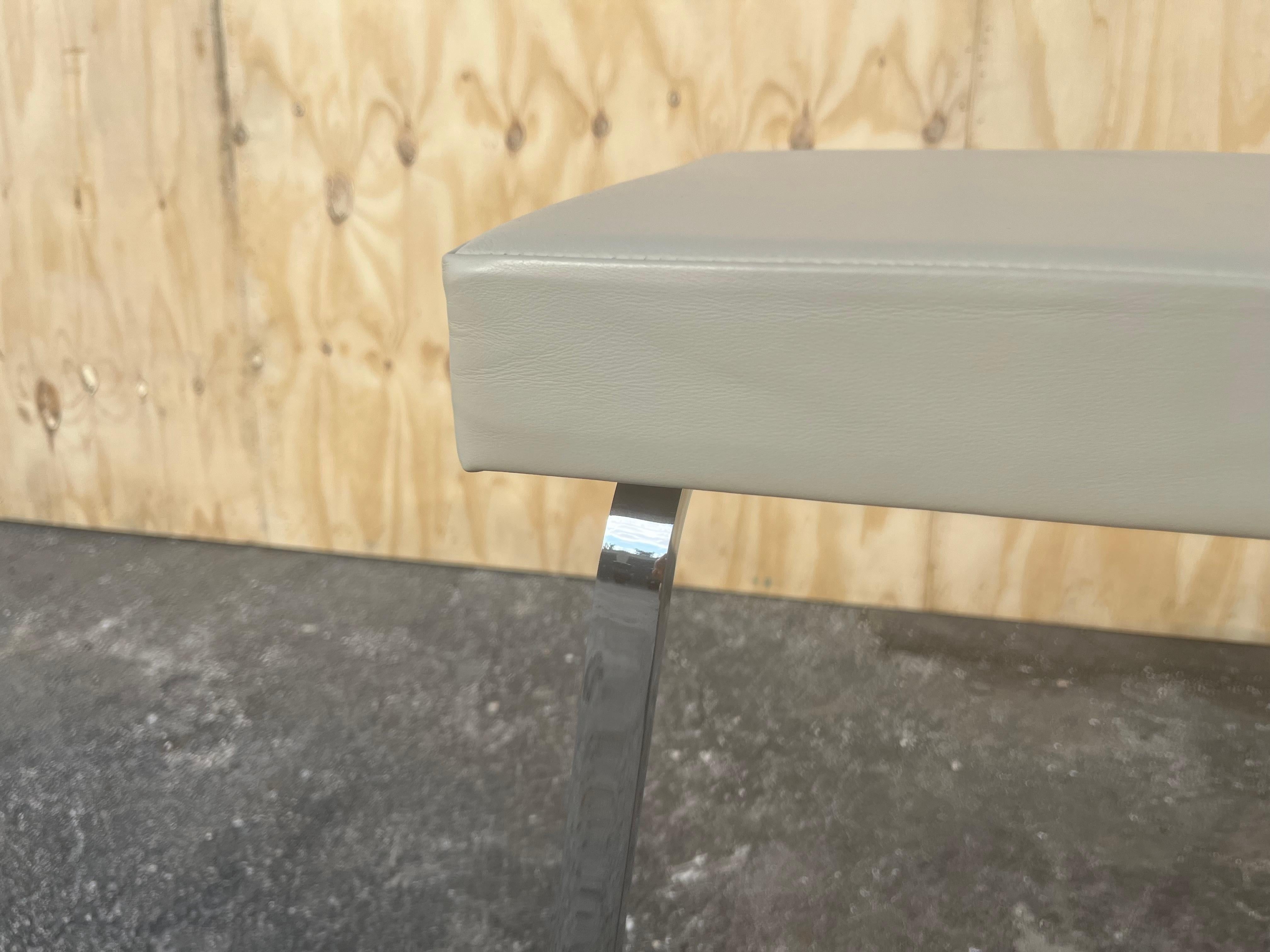 Four Seasons Bar Stool by Mies Van Der Rohe for Knoll in Leather and Chrome For Sale 3