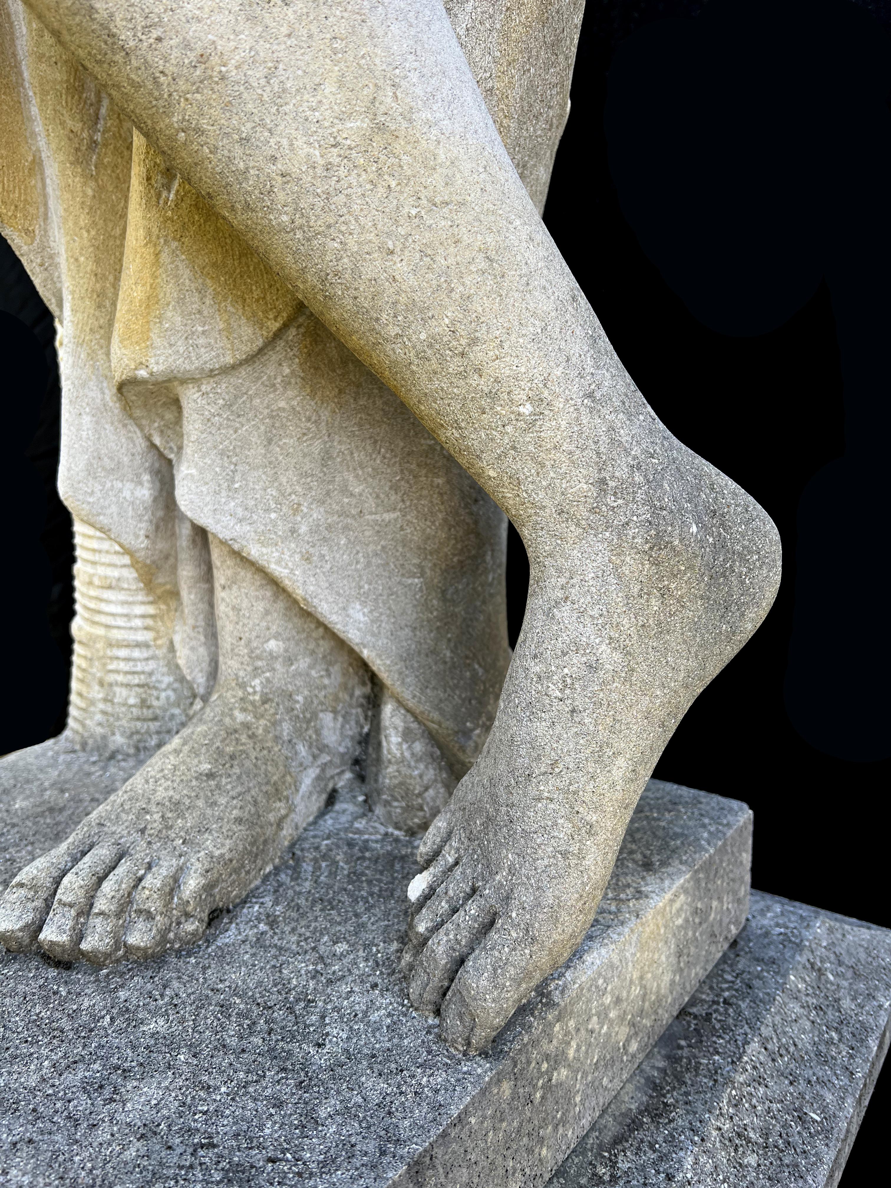 Four Seasons Garden Sculptures in Vicenza Stone, Late 20th Century In Excellent Condition In Budapest, HU