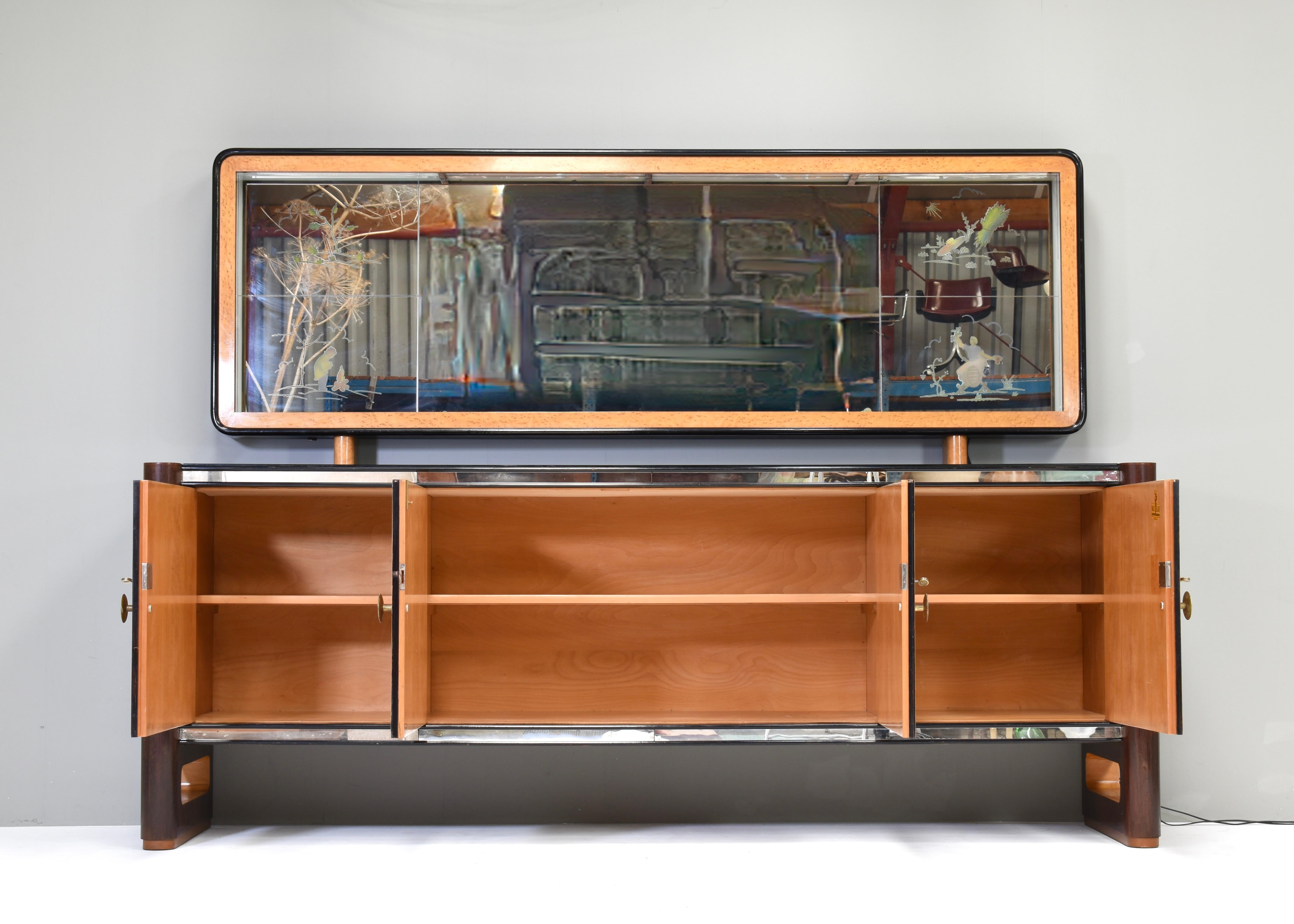 'Four Seasons' sideboard with illuminated mirror in the style of Borsani - 1930s In Good Condition For Sale In Pijnacker, Zuid-Holland