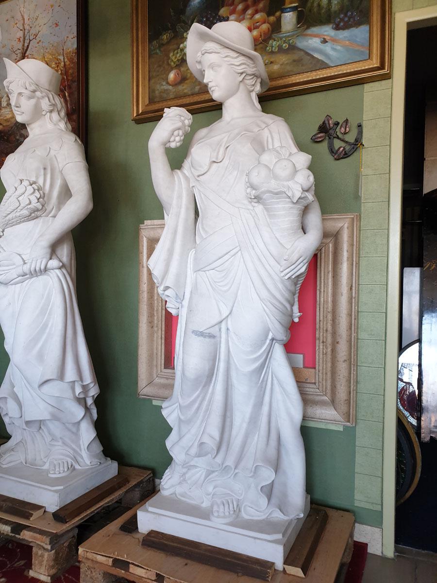 Four Seasons, White Marble Statues Suite 2.5 Meter High Set of Four For Sale 1