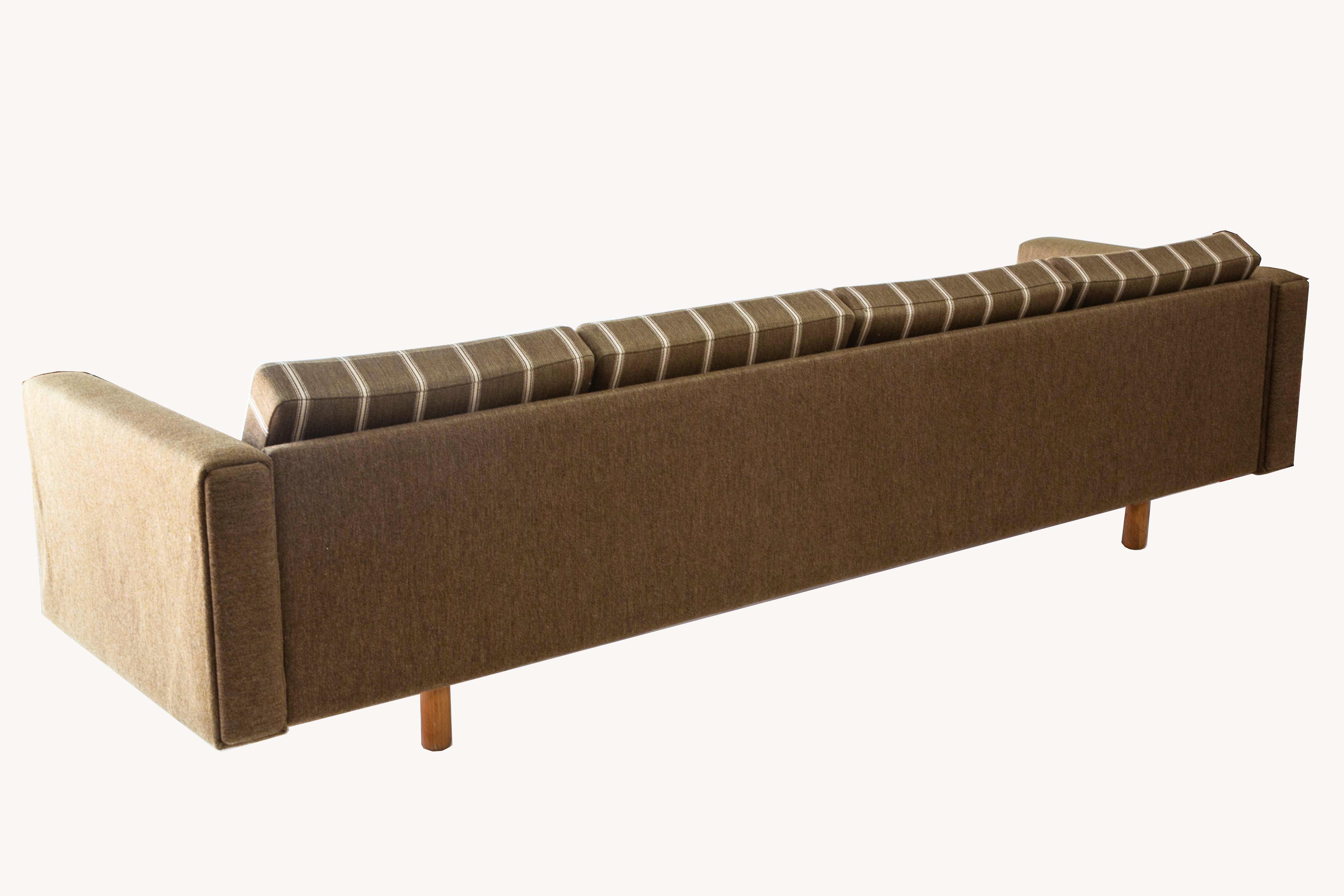 Four-Seat Sofa by Wegner for GETAMA In Fair Condition For Sale In New York, NY