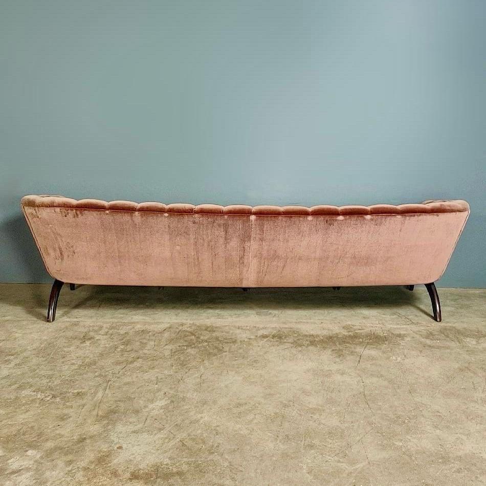 Mid-Century Modern Four Seater Pink Velvet Scallop Shell Sofa Mid Century Vintage Retro MCM