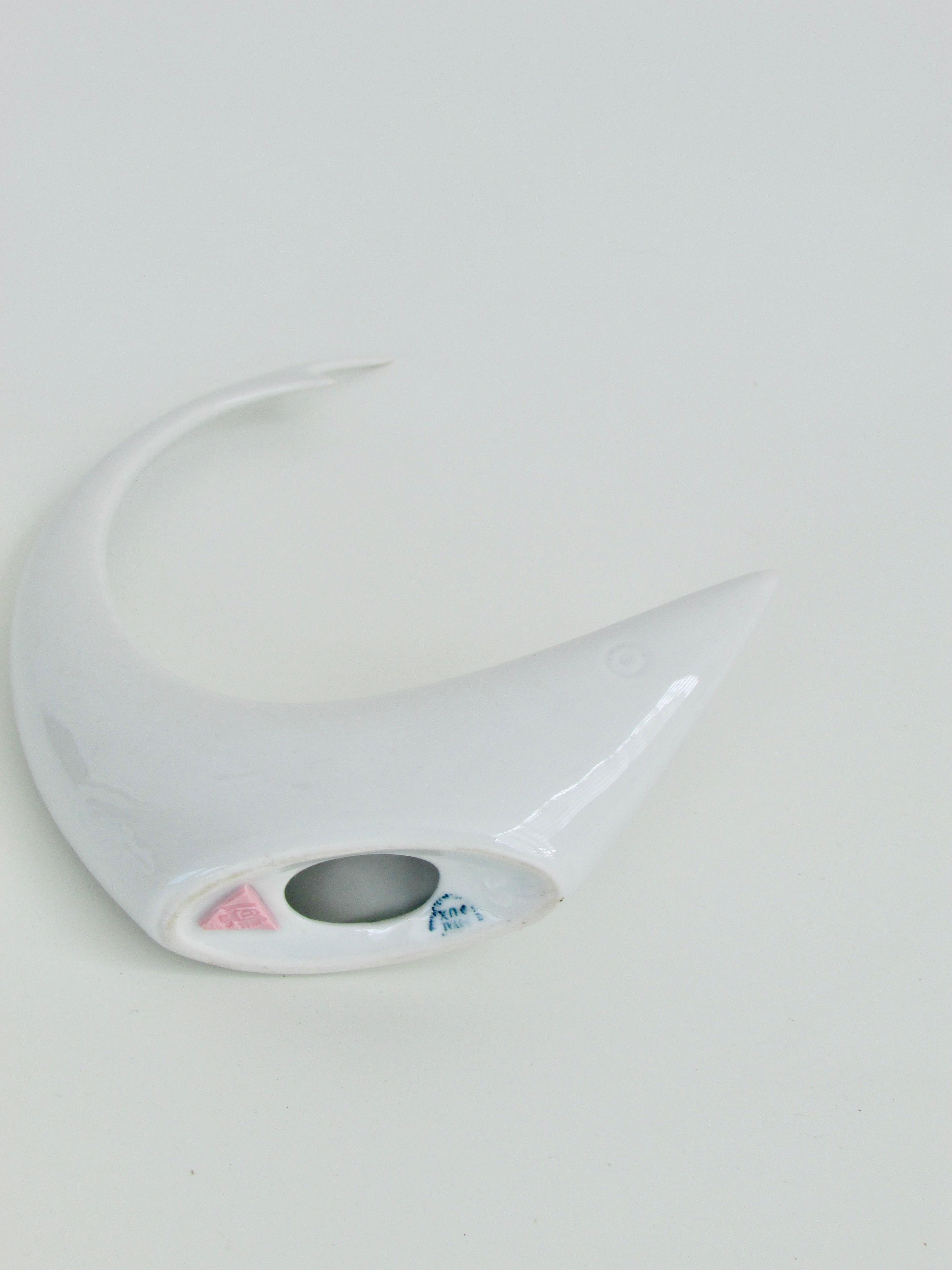 XX secolo Quattro figure separate di Jaroslav Jezek Royal Dux bianche stilizzate Cigno Cavallo Squalo