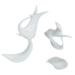 Quattro figure separate di Jaroslav Jezek Royal Dux bianche stilizzate Cigno Cavallo Squalo
