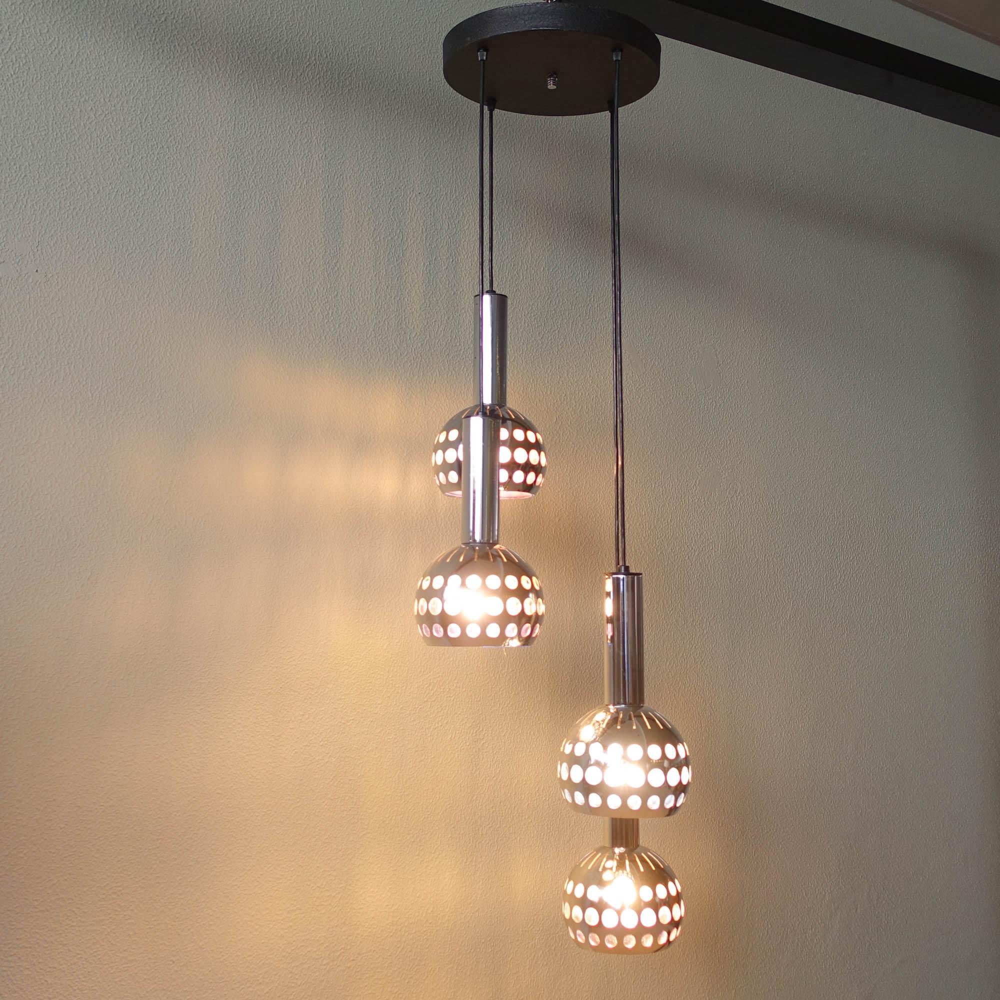 Belge Lampe cascade à quatre abat-jour, modèle « Symphonie », par Euroline, années 1970 en vente