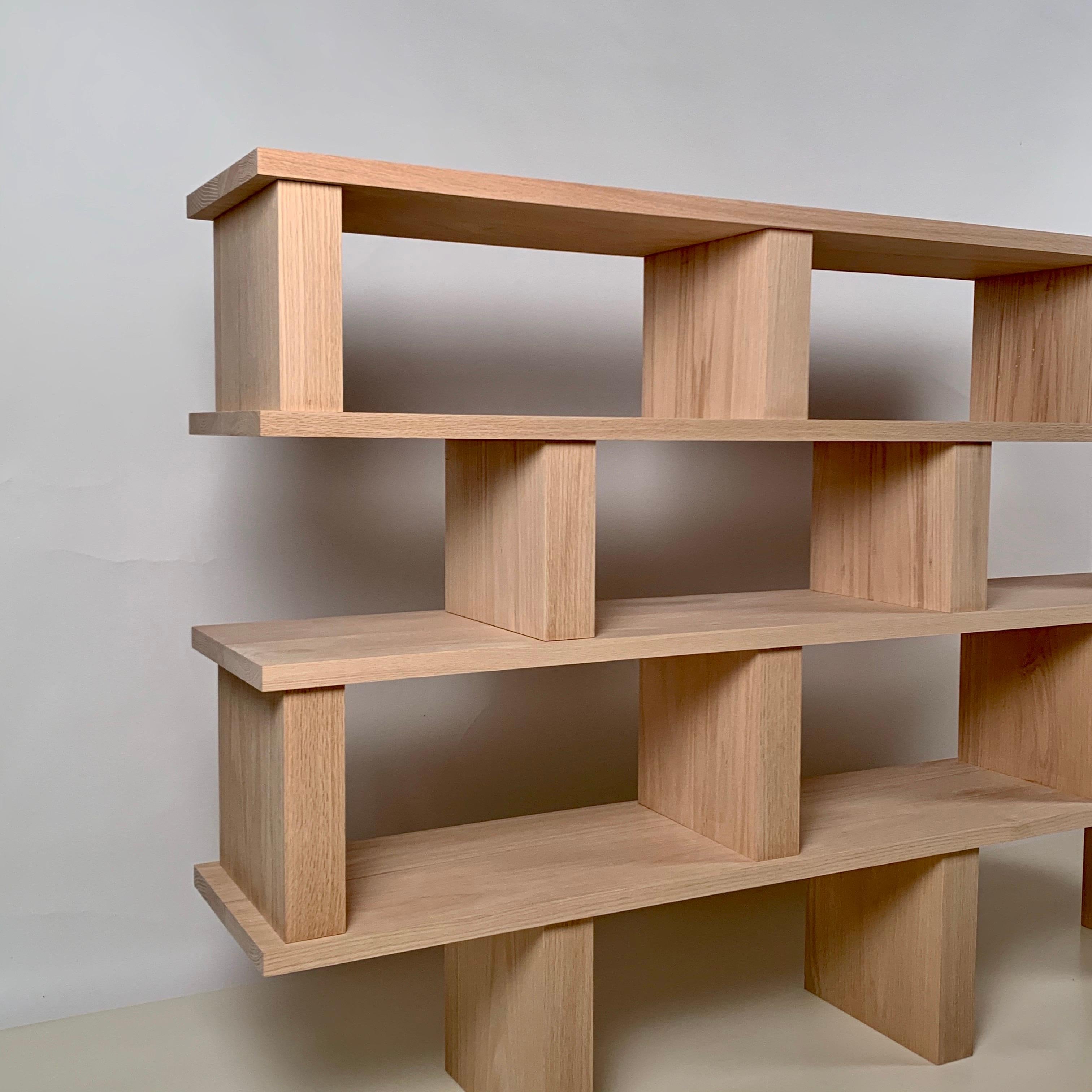 French Four Shelves 'Verticale' Polished Oak Shelving Unit For Sale