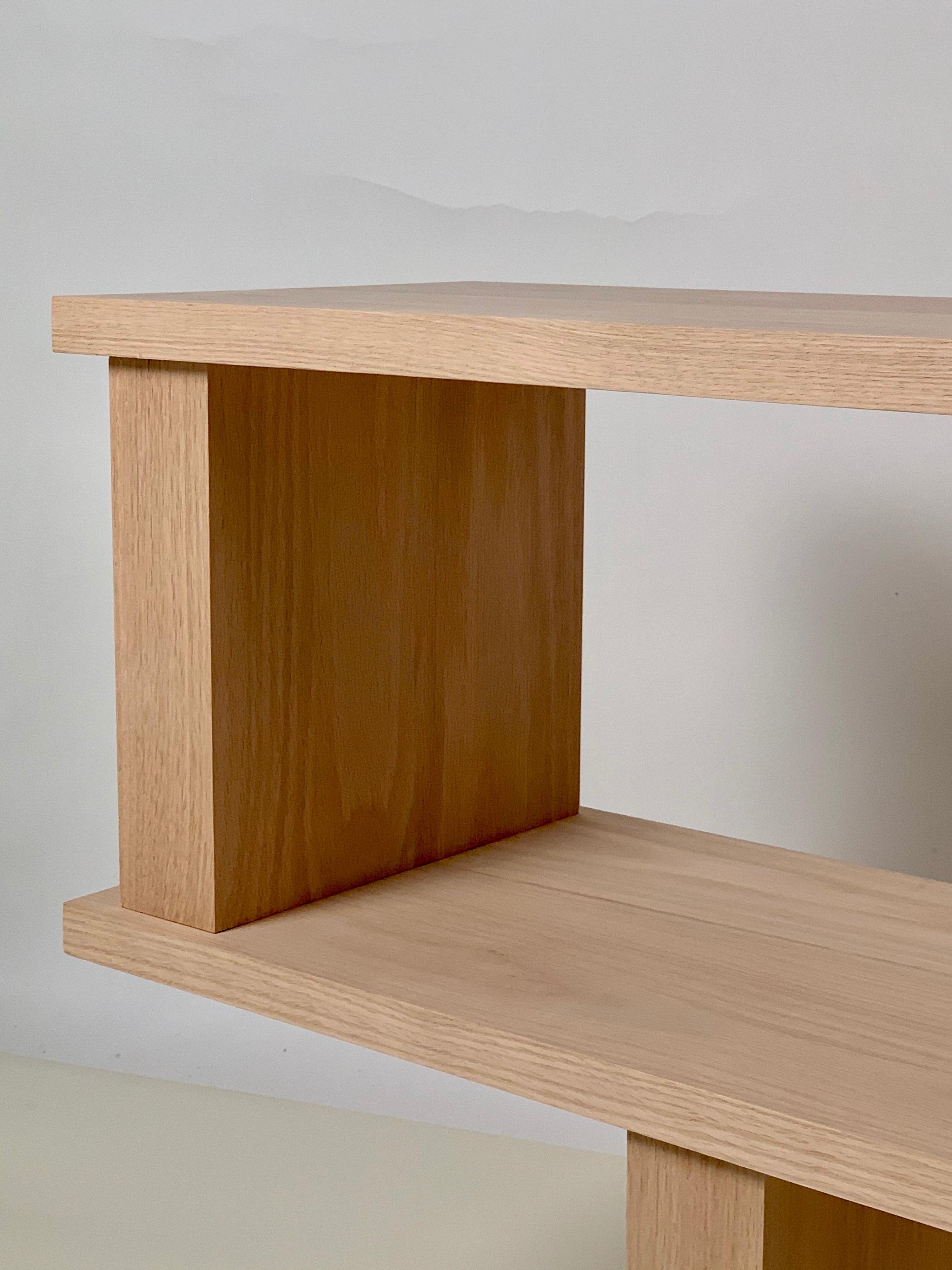 Four Shelves 'Verticale' Polished Oak Shelving Unit For Sale 3