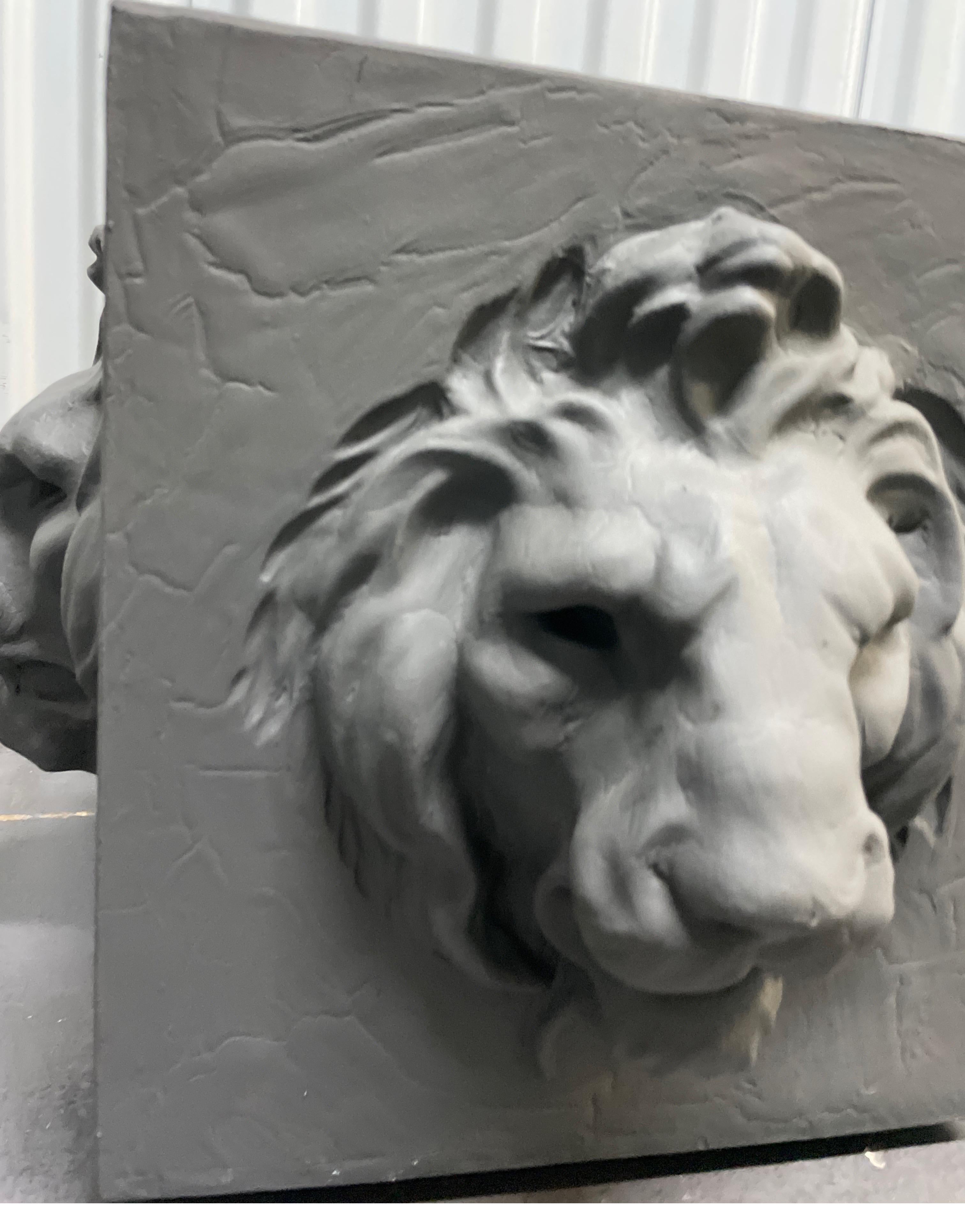 Four Sided Lion Head Planter In Good Condition For Sale In West Palm Beach, FL