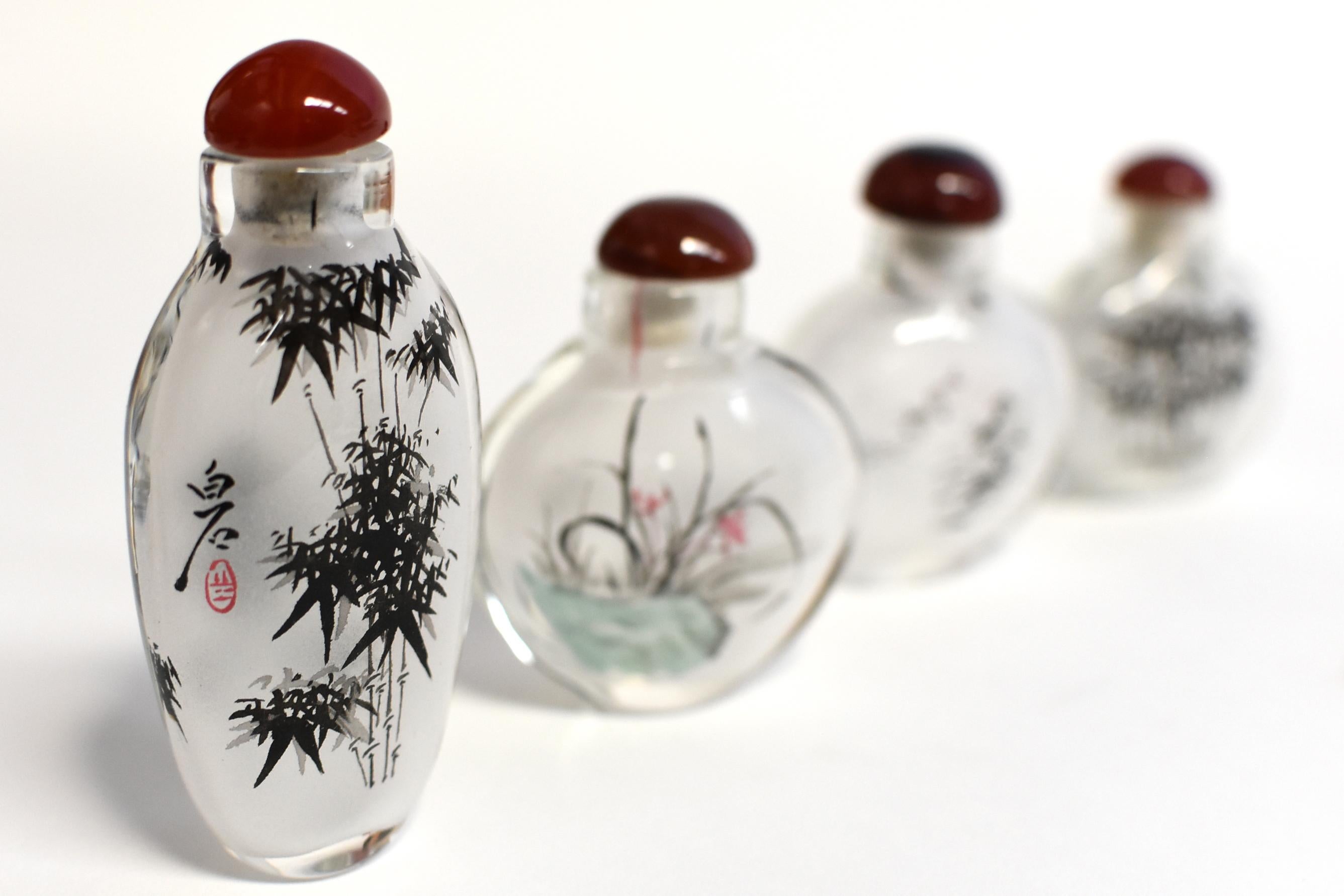 Quatre bouteilles de parfum peintes à l'intérieur, style Qi Bai Shi en vente 4