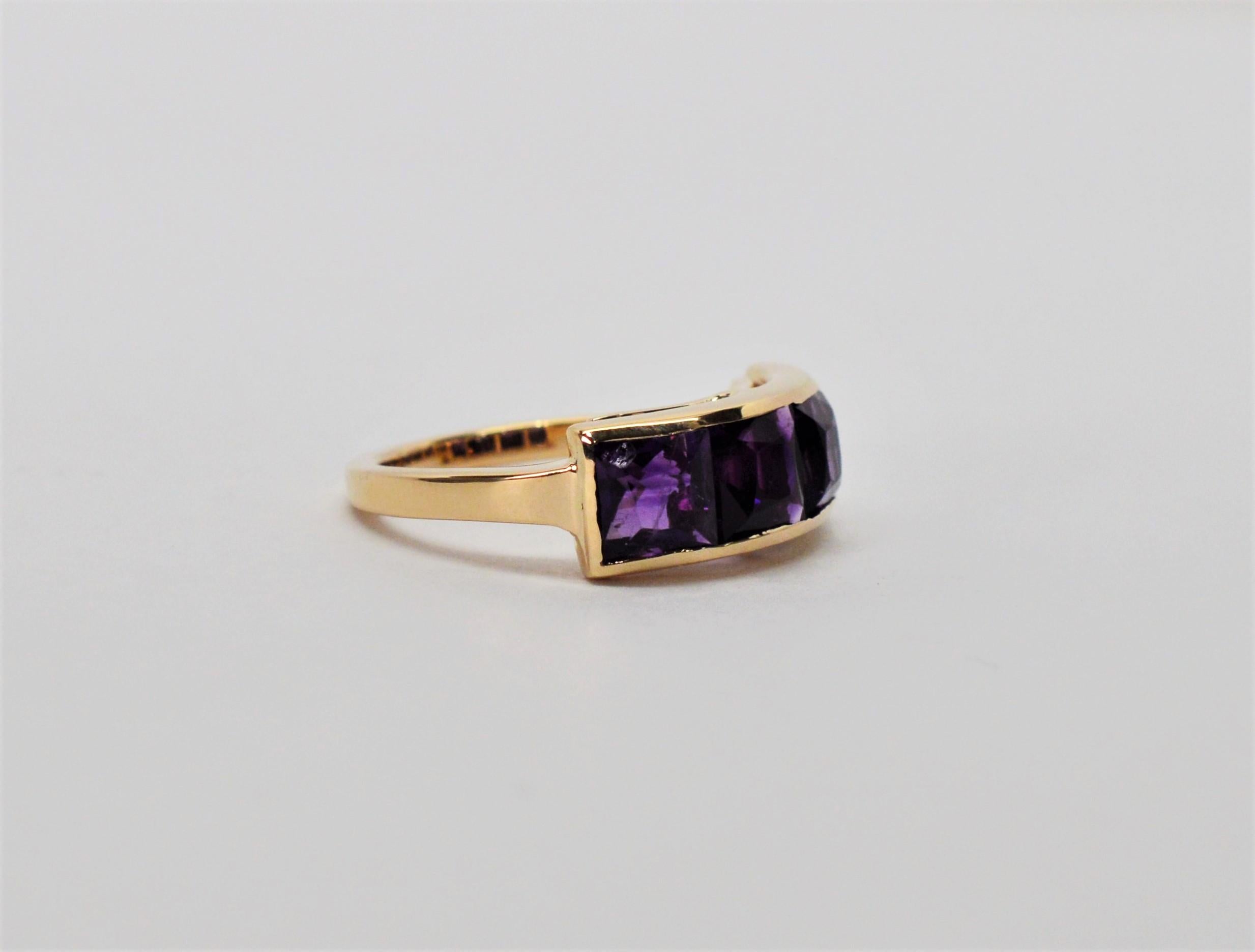Four Stone Amethyst Yellow Gold Ring In Excellent Condition In Mount Kisco, NY