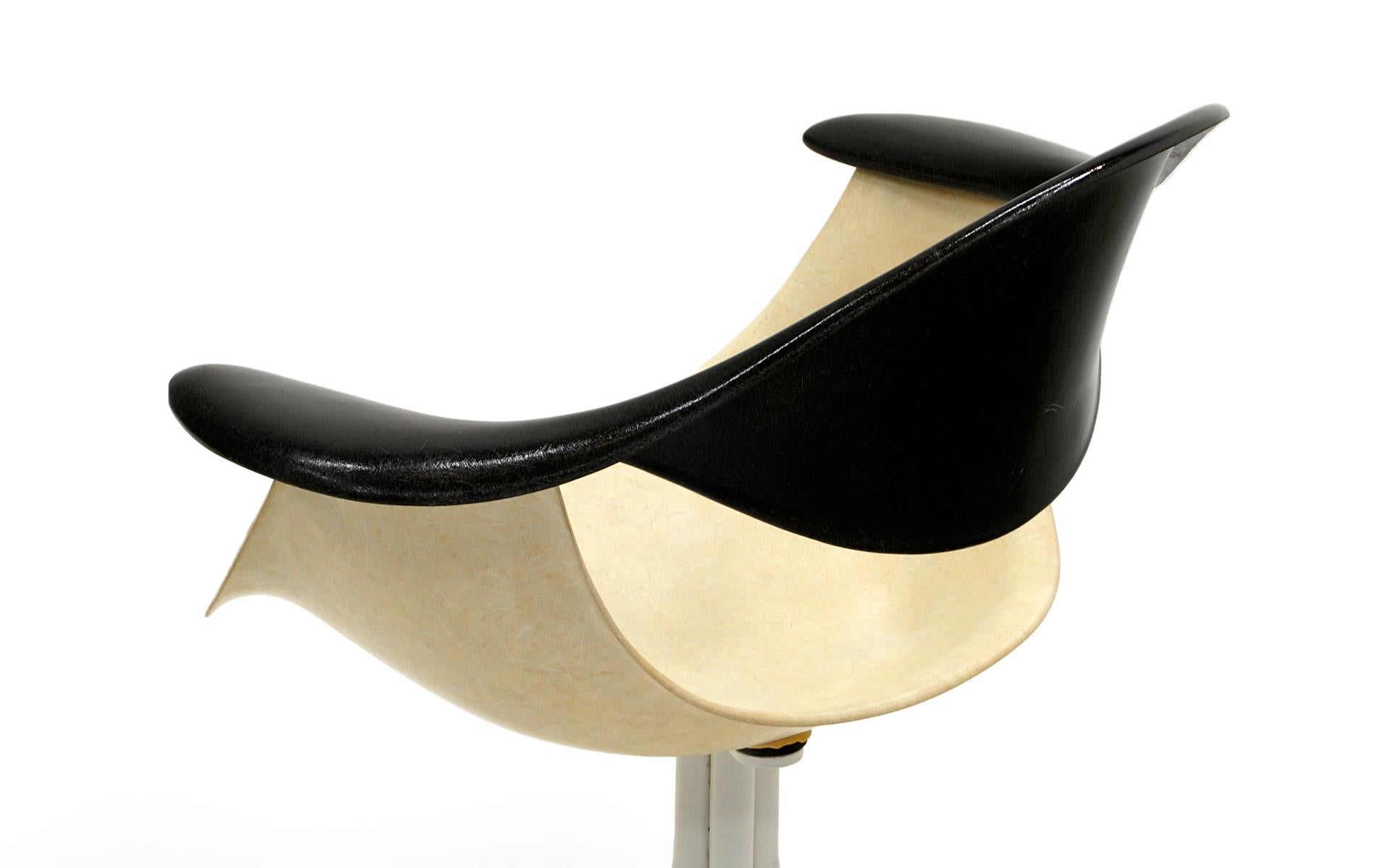 Mid-Century Modern Four Swag Leg Chairs by George Nelson, Model DAF, 1958, Original Beige and Black