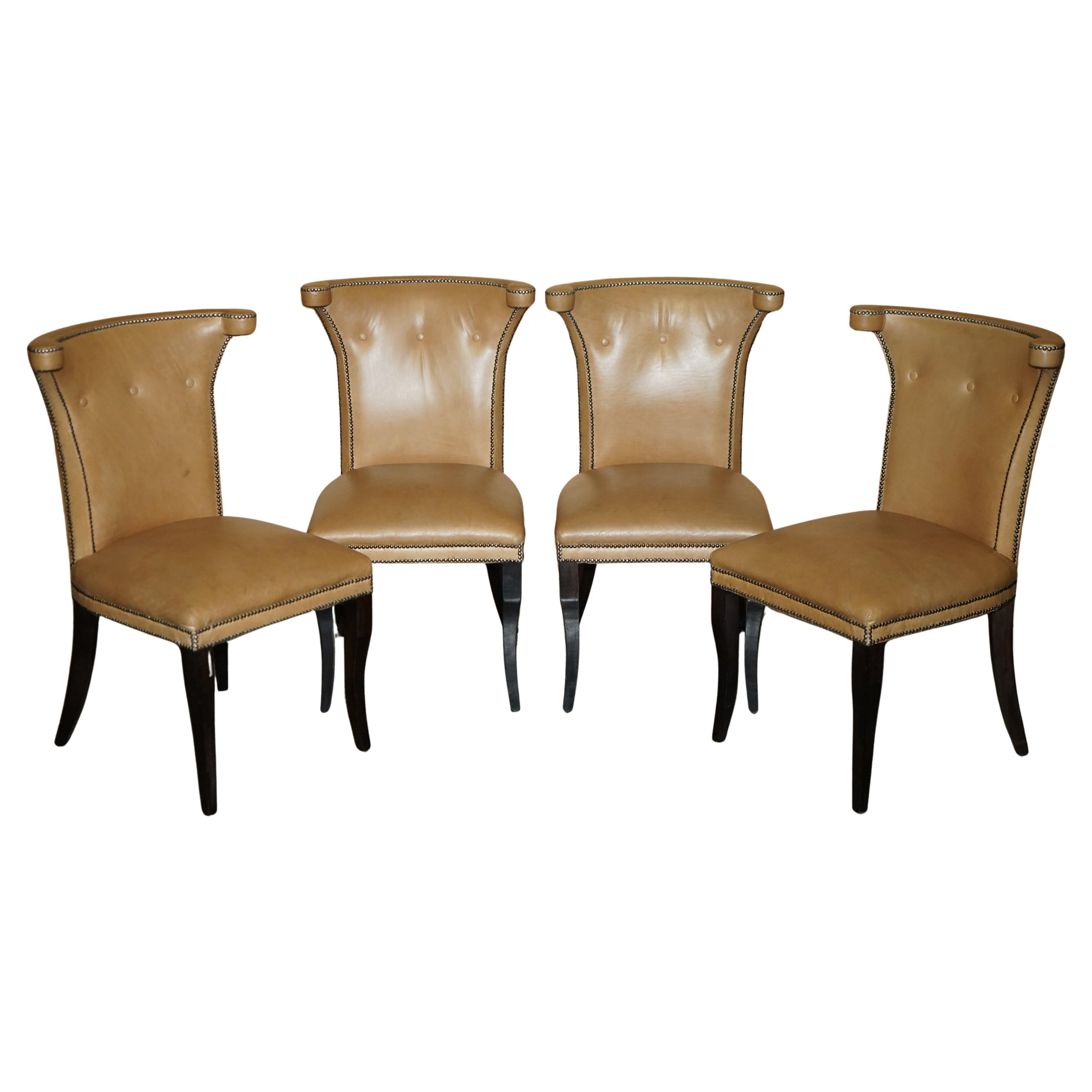 QUATRE CHAISES À DINER DE CHESTERFIELD DE STRUCTURE REGENCY EN CUIR BRUN FLORAL