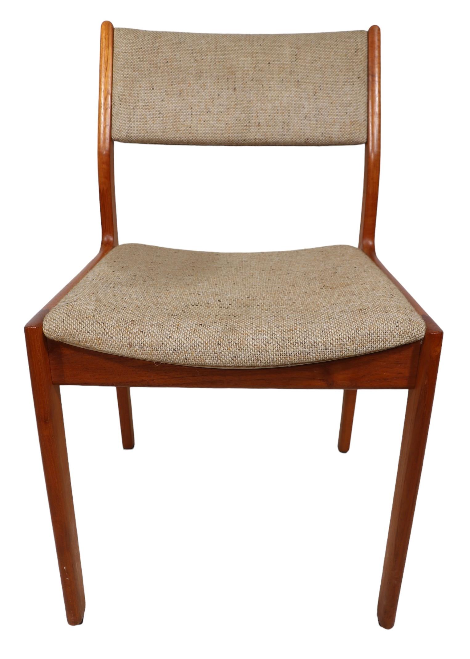 Quatre tecks  Chaises de salle à manger danoises du milieu du siècle par D Scan, années 1950/1960  en vente 3