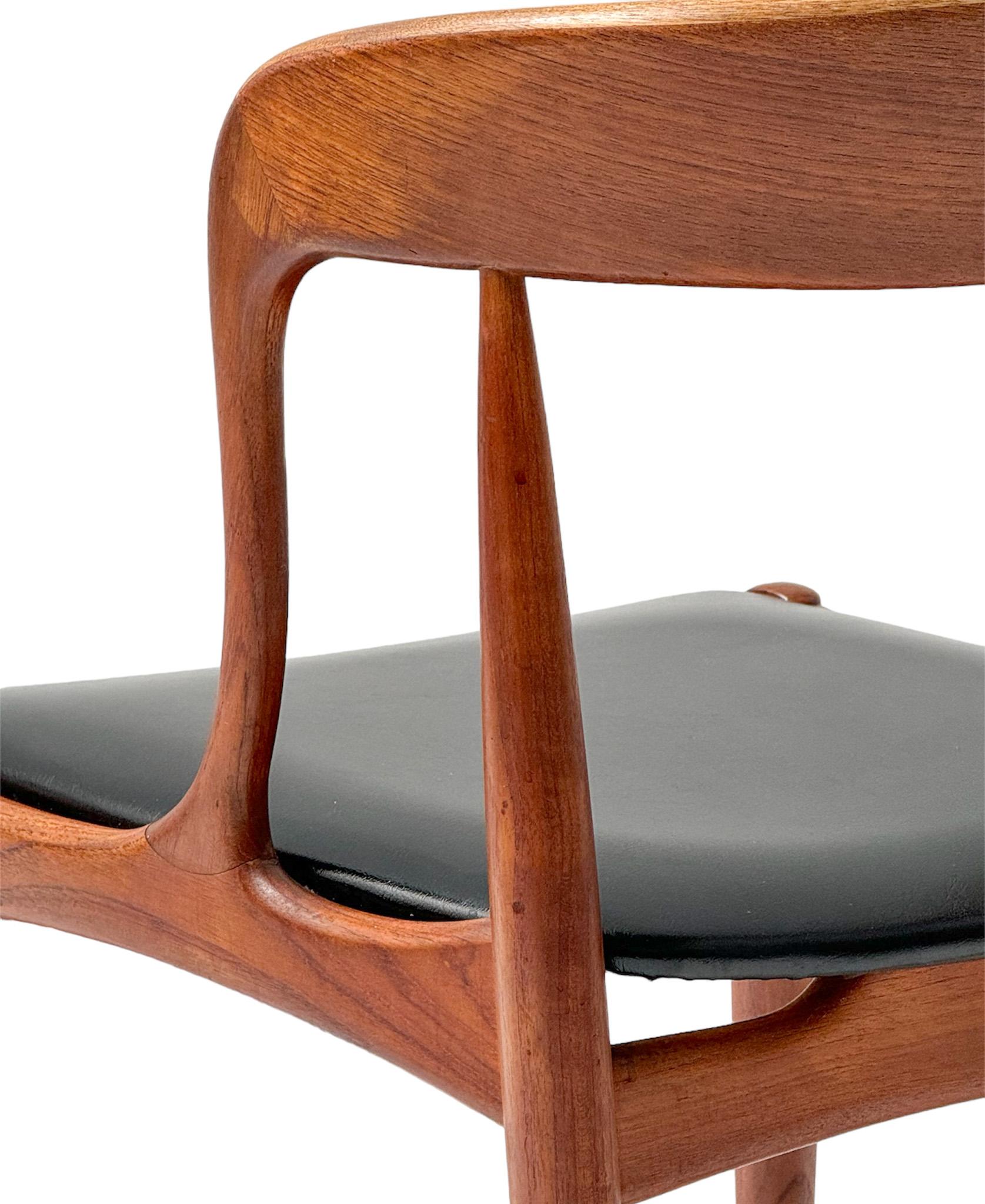 Four Teak Mid-Century Modern Dining Chairs by Johannes Andersen for Uldum, 1960s For Sale 10