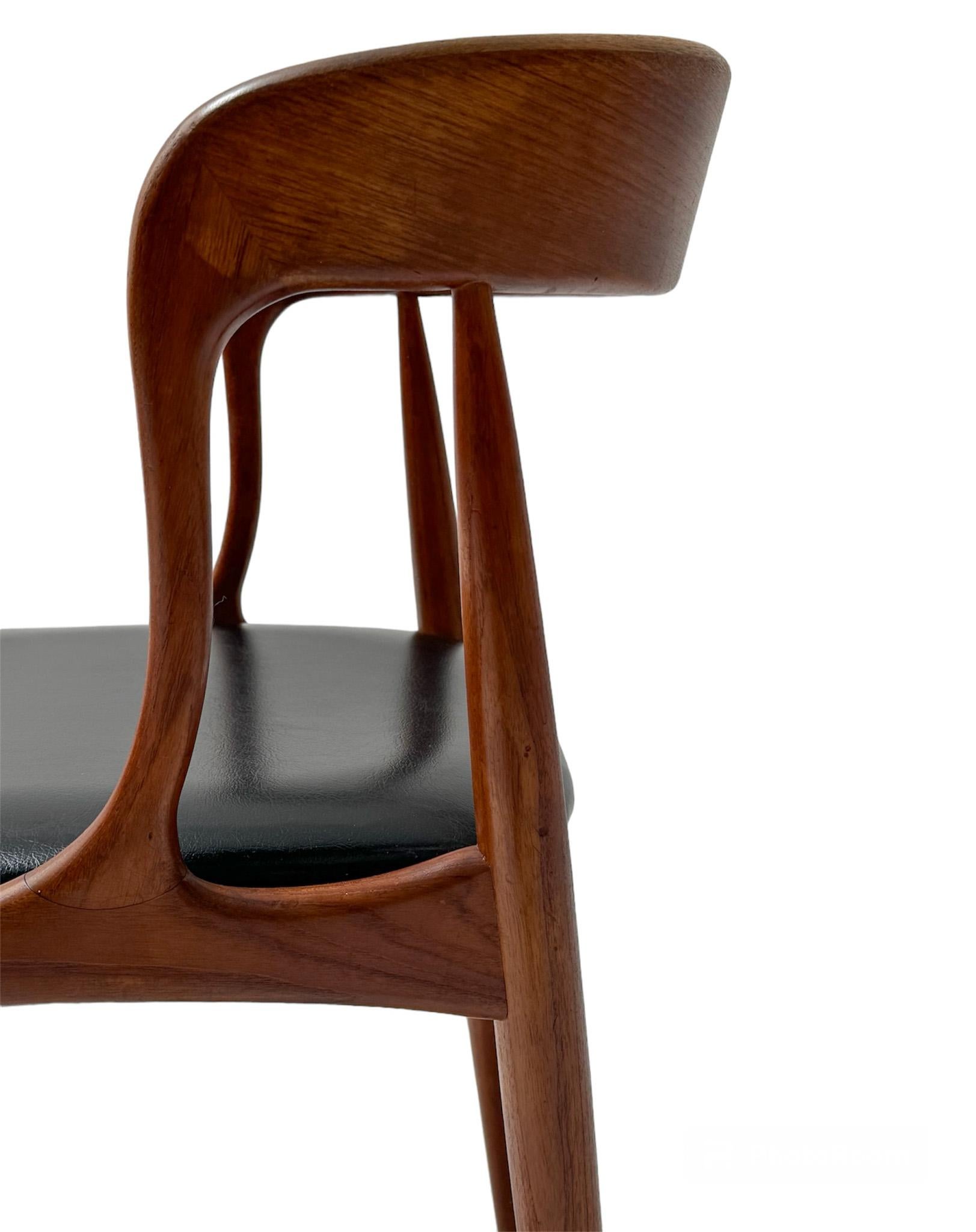 Four Teak Mid-Century Modern Dining Chairs by Johannes Andersen for Uldum, 1960s For Sale 13