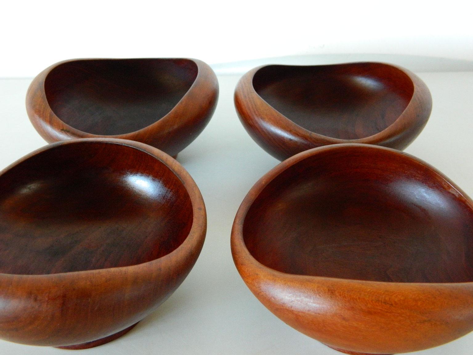 Four Teak Wood Bowls in the Style of Finn Juhl In Good Condition For Sale In Baltimore, MD