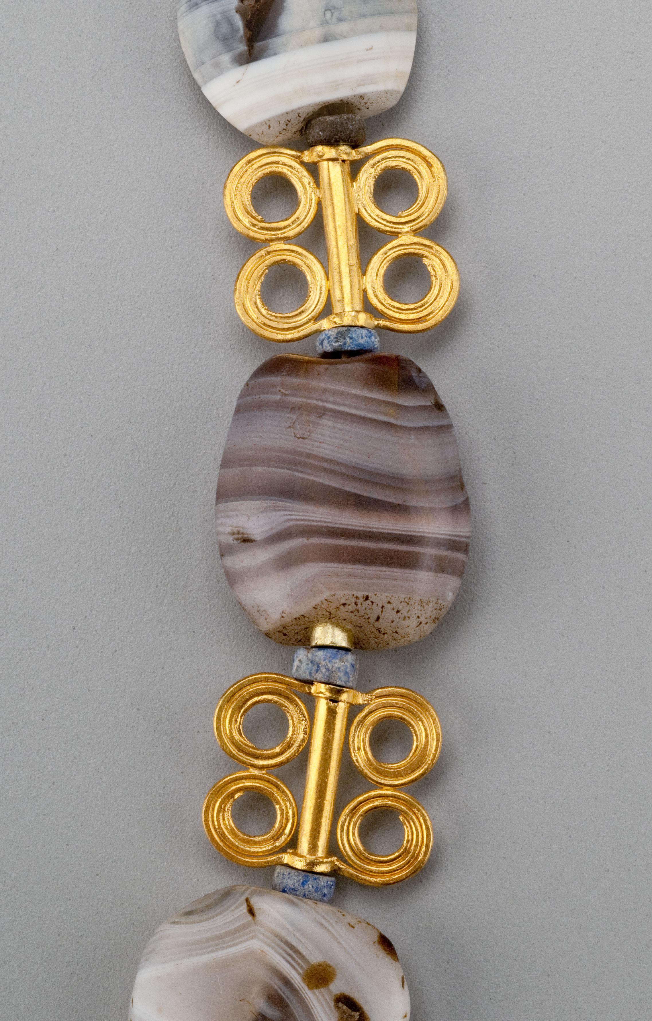 Artist Four Thousand Year Old Agate Beads Alternating with Quadruple Spiral Gold Beads For Sale