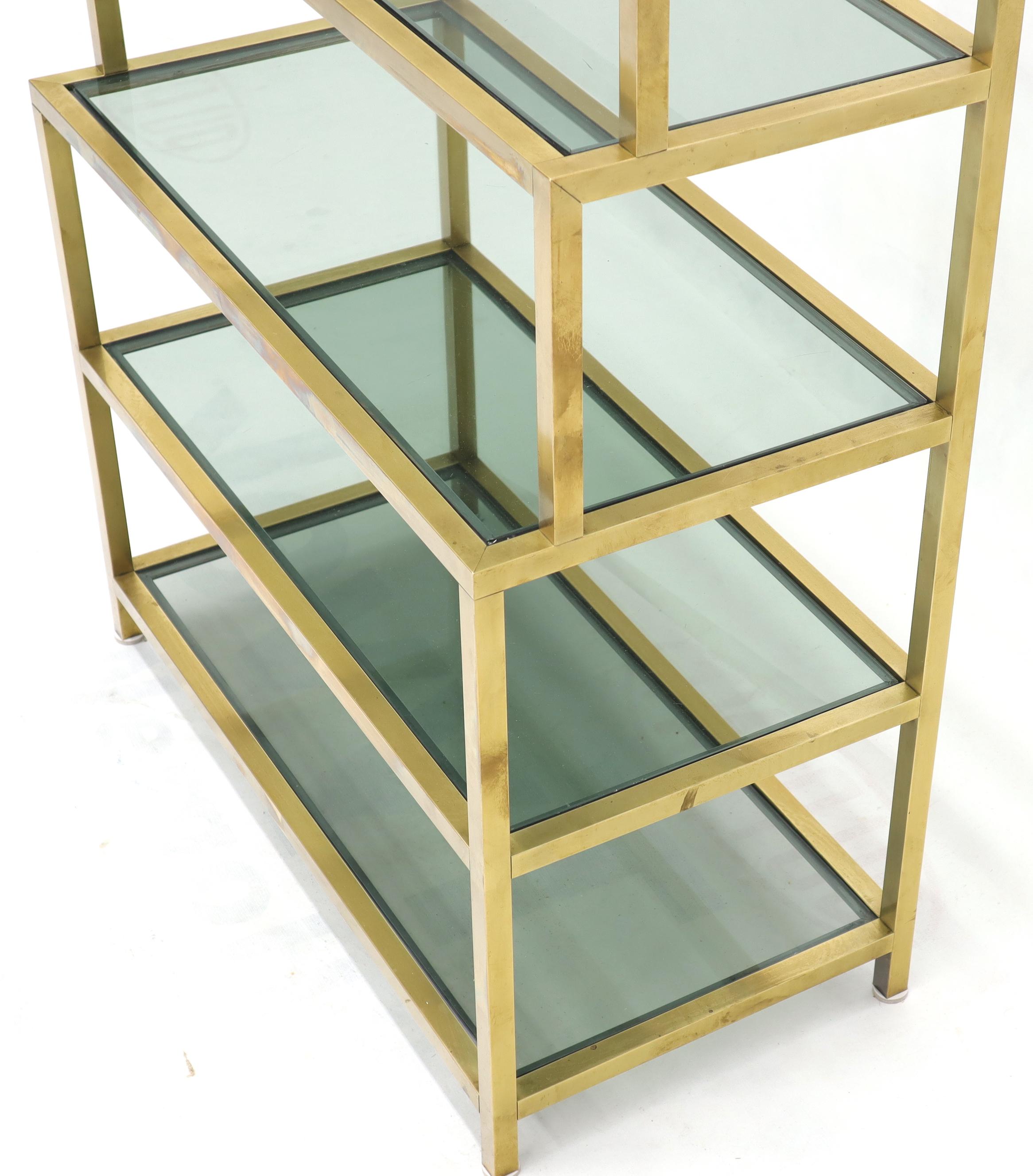 Four-Tier Brass Console Small Étagère with Smoked Glass Shelves In Good Condition For Sale In Rockaway, NJ