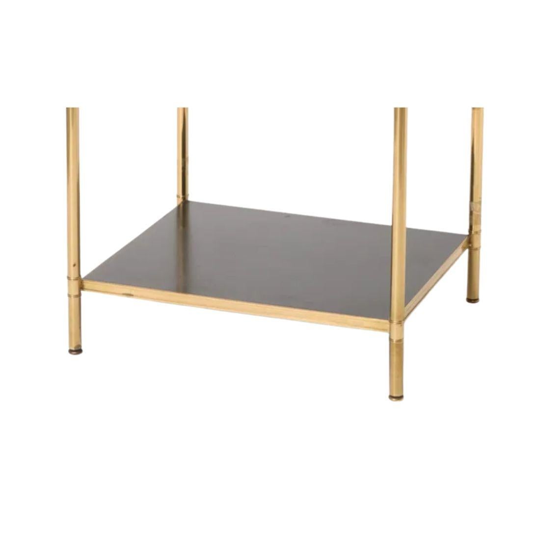 XX secolo Etagere in ottone a quattro livelli in stile Regency in vendita