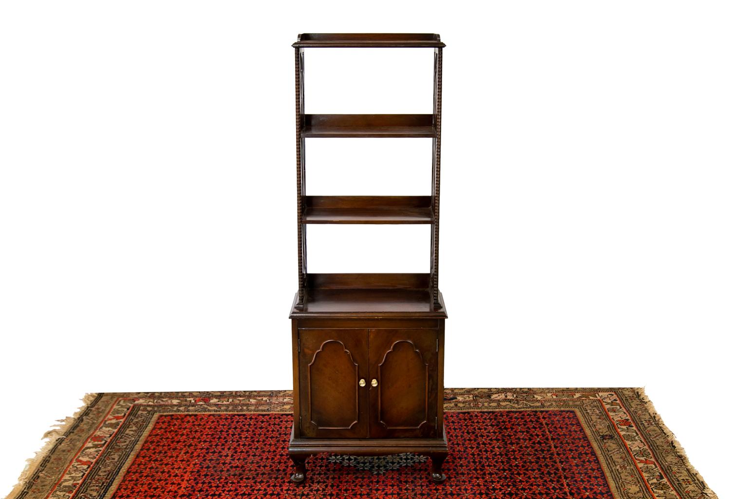 Early 20th Century Four-Tiered Mahogany Shelf/Cupboard For Sale